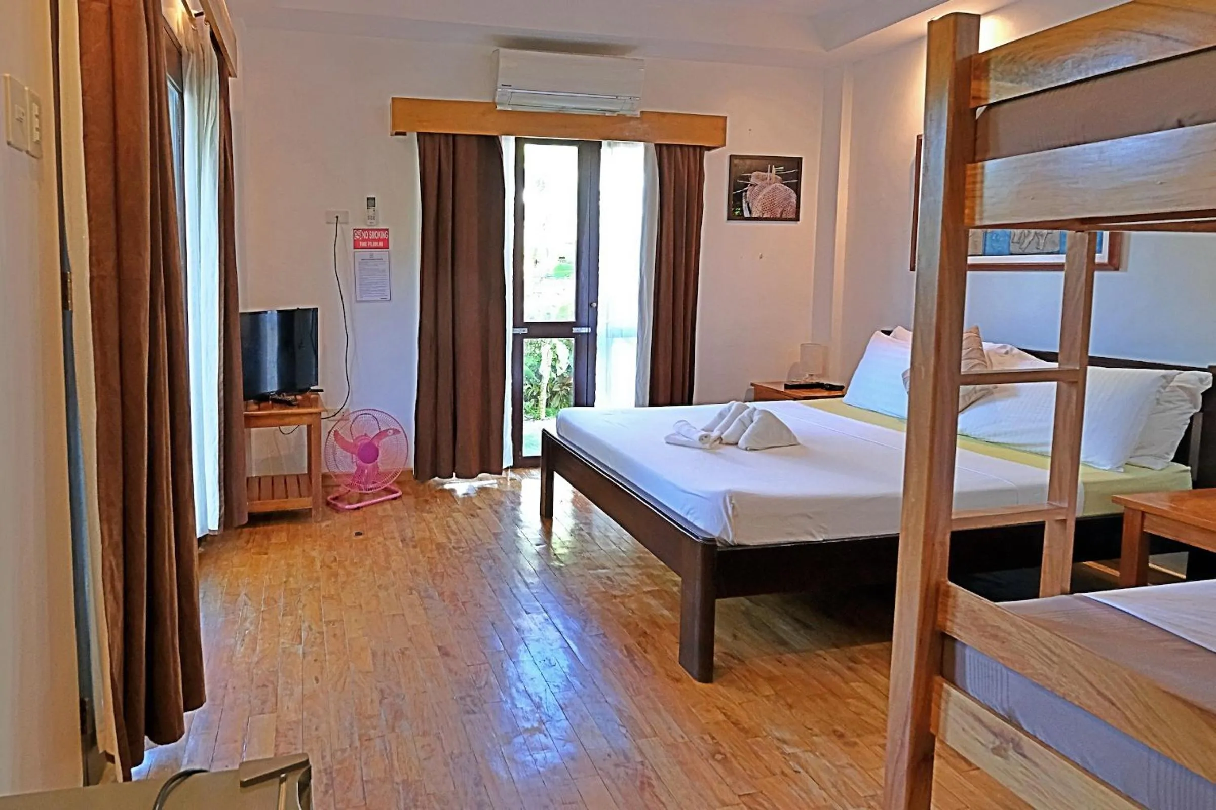 Bed in White Villas Resort