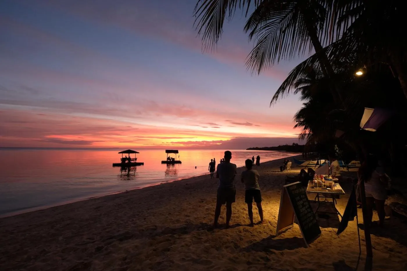 Lounge or bar in White Villas Resort