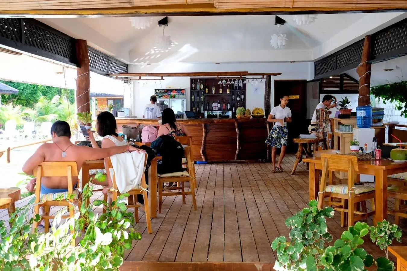 Staff, Restaurant/Places to Eat in White Villas Resort