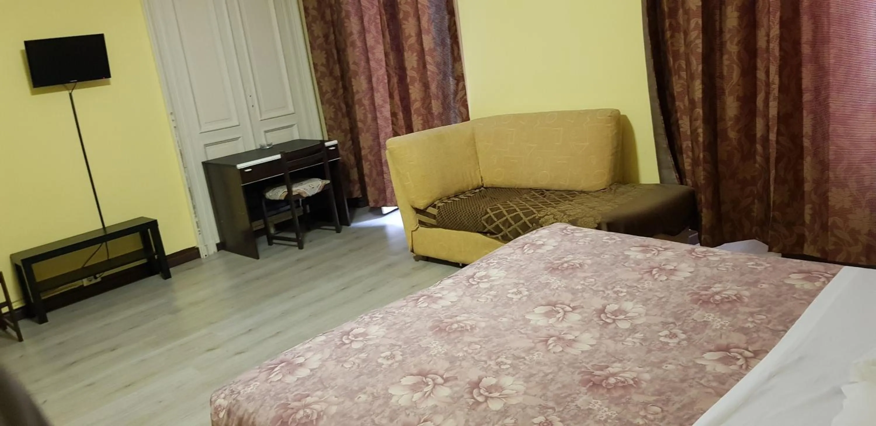 Bed in Hotel Vinzaglio