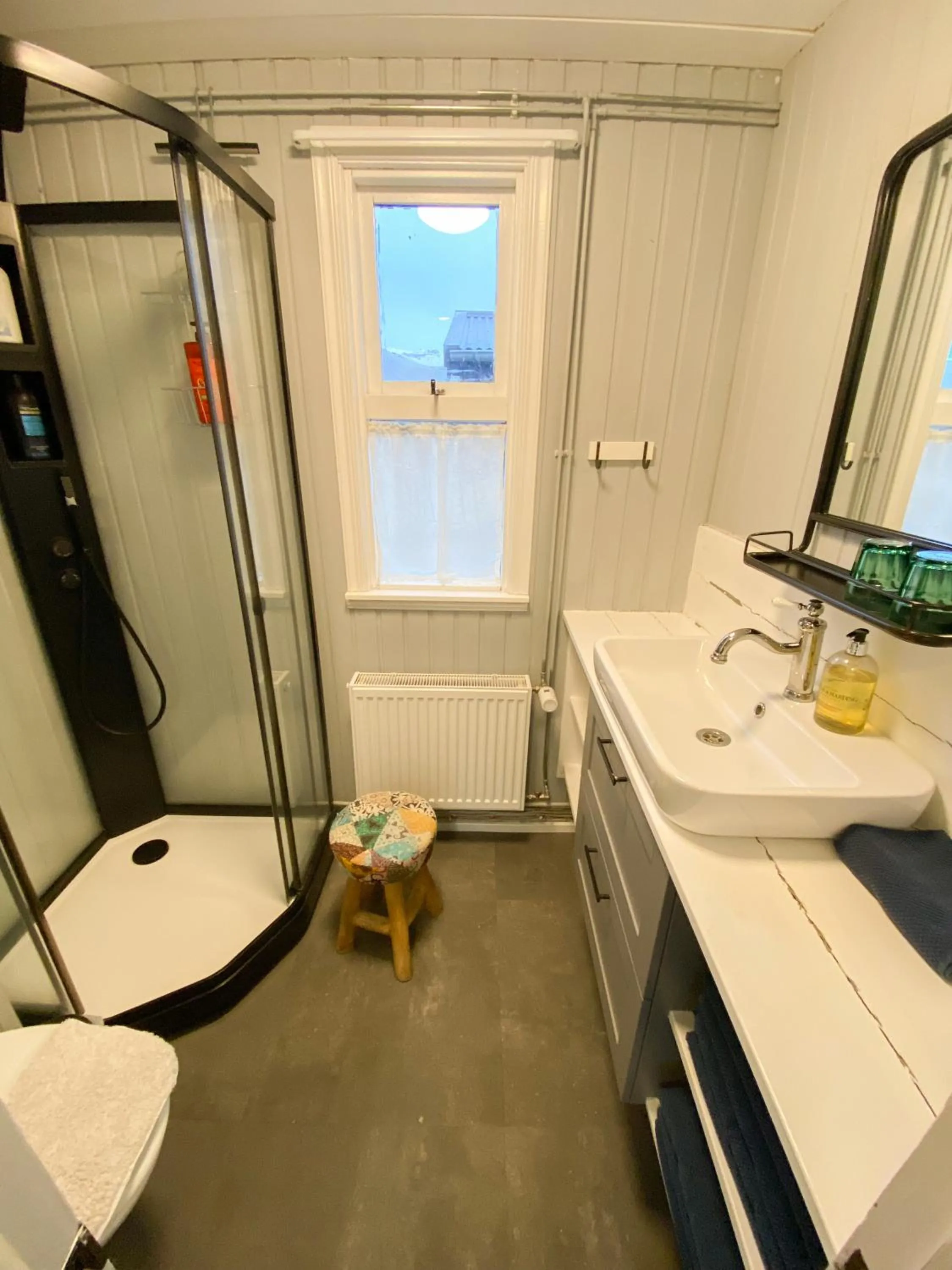Grund Cabin