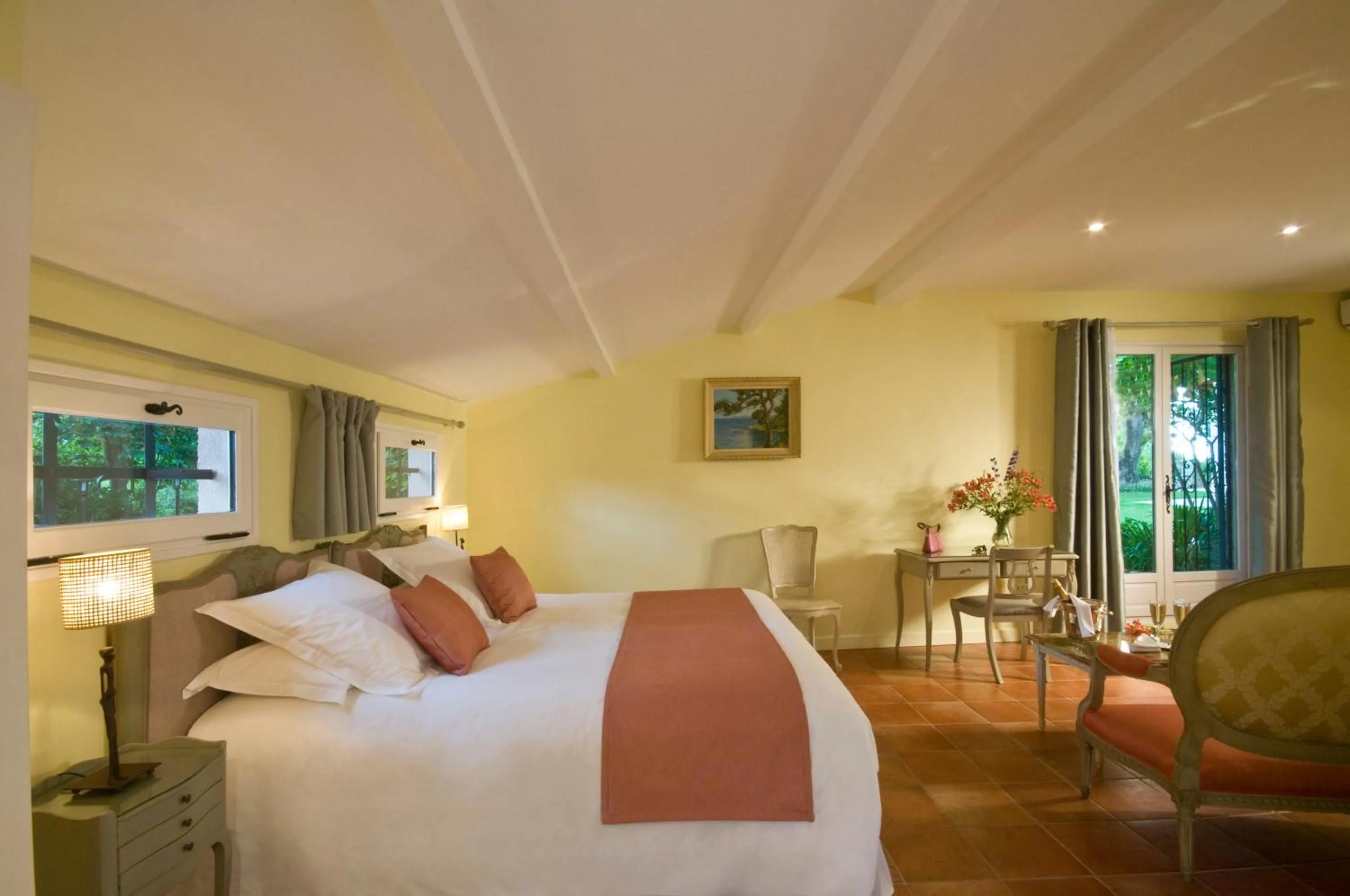 Decorative detail in Le Mas du Chanoine