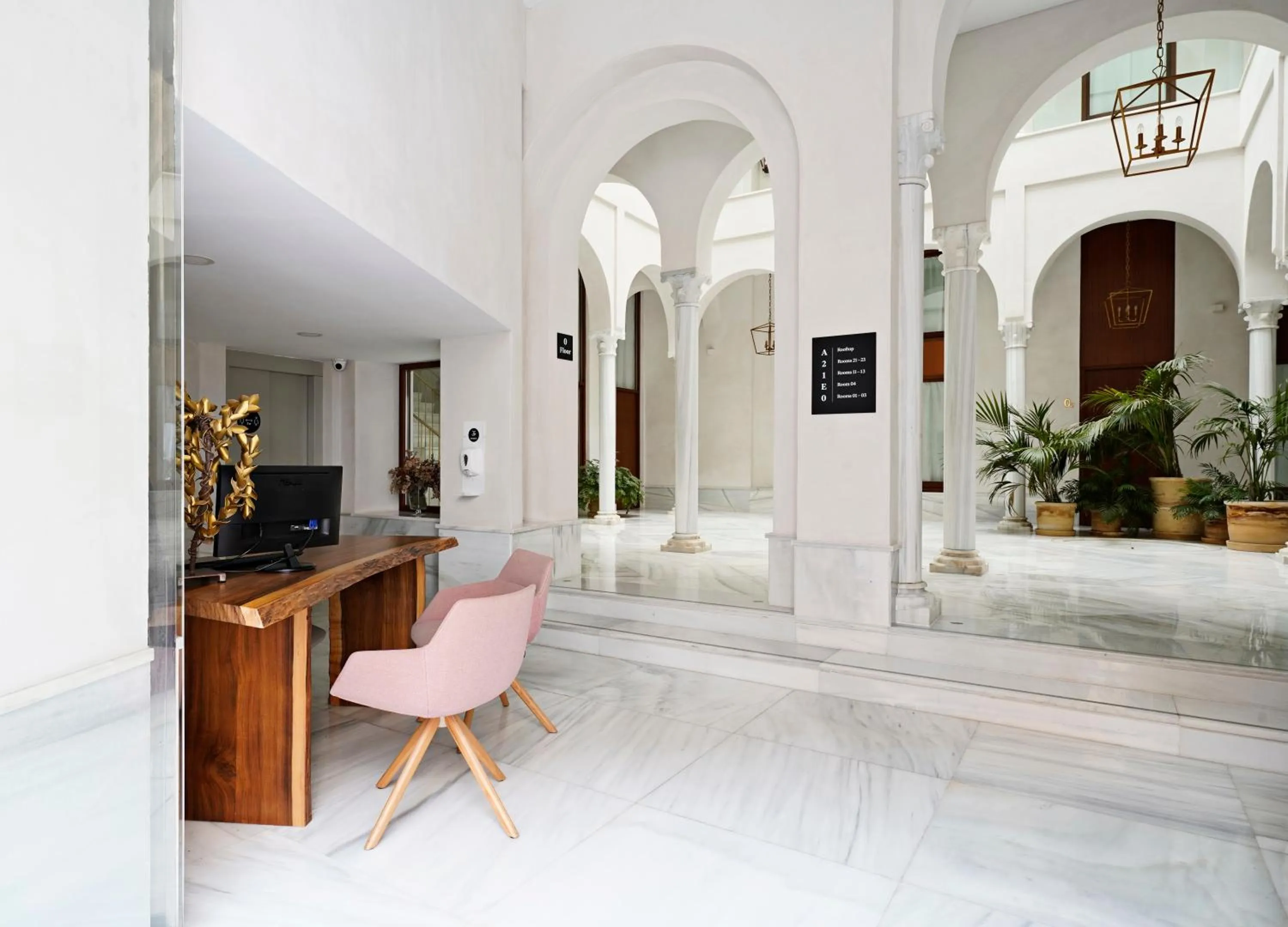 Property building in Numa Seville Molina