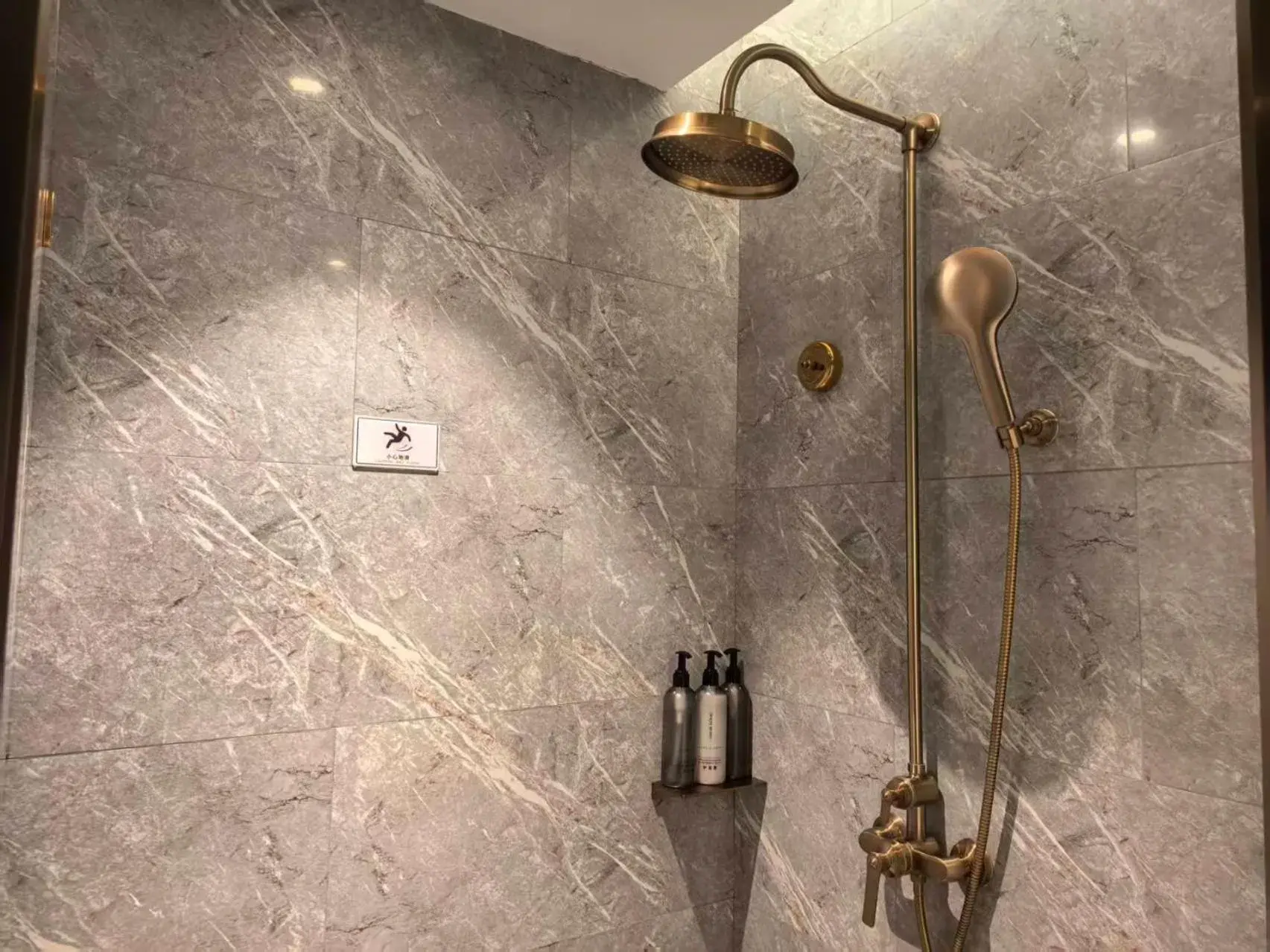 Superior King Room - City side in Mercure Hangzhou Xixi Wetland Superior King Room - City side in Mercure Hangzhou Xixi Wetland