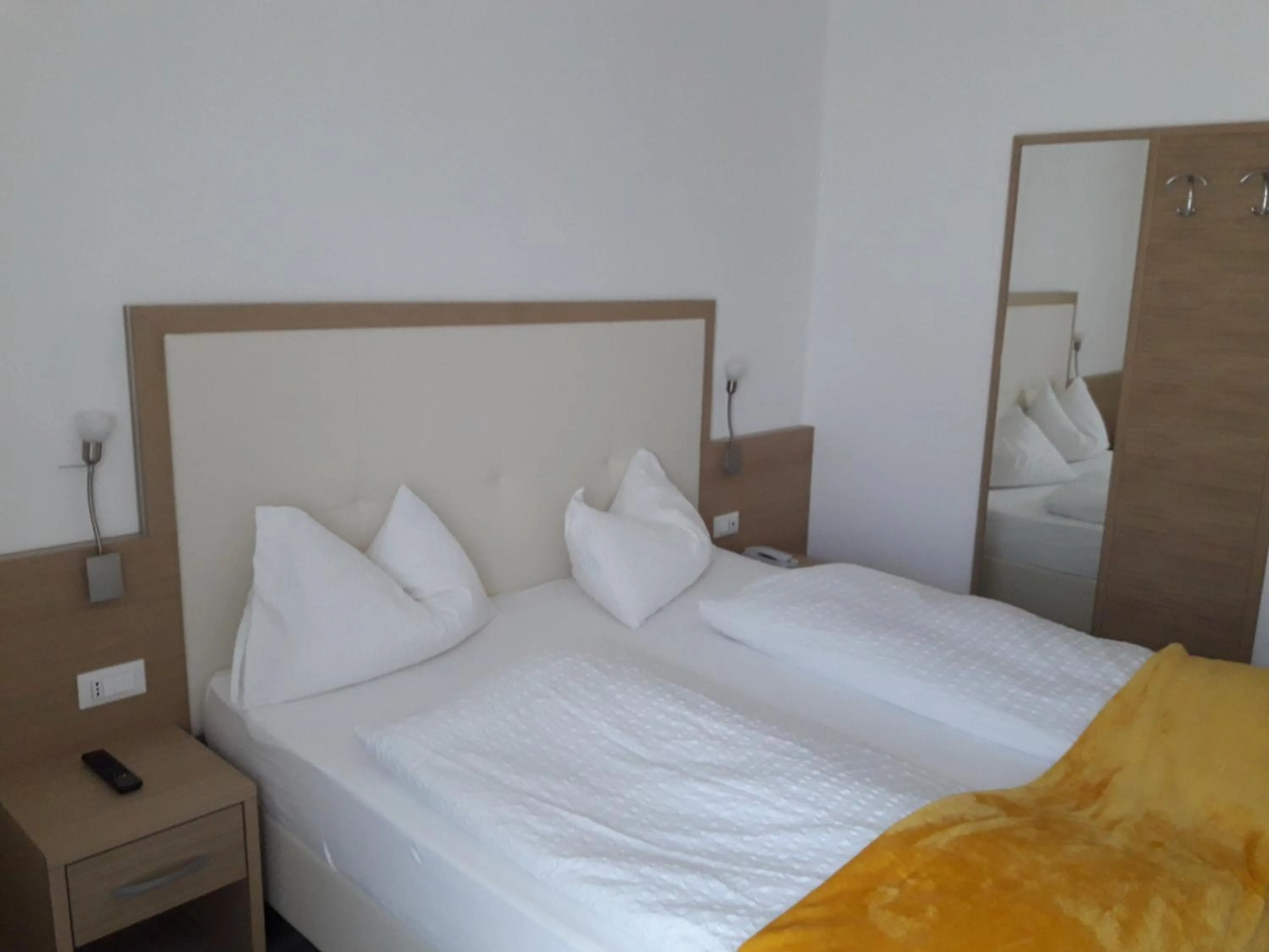 bunk bed, Bed in Hotel Lux