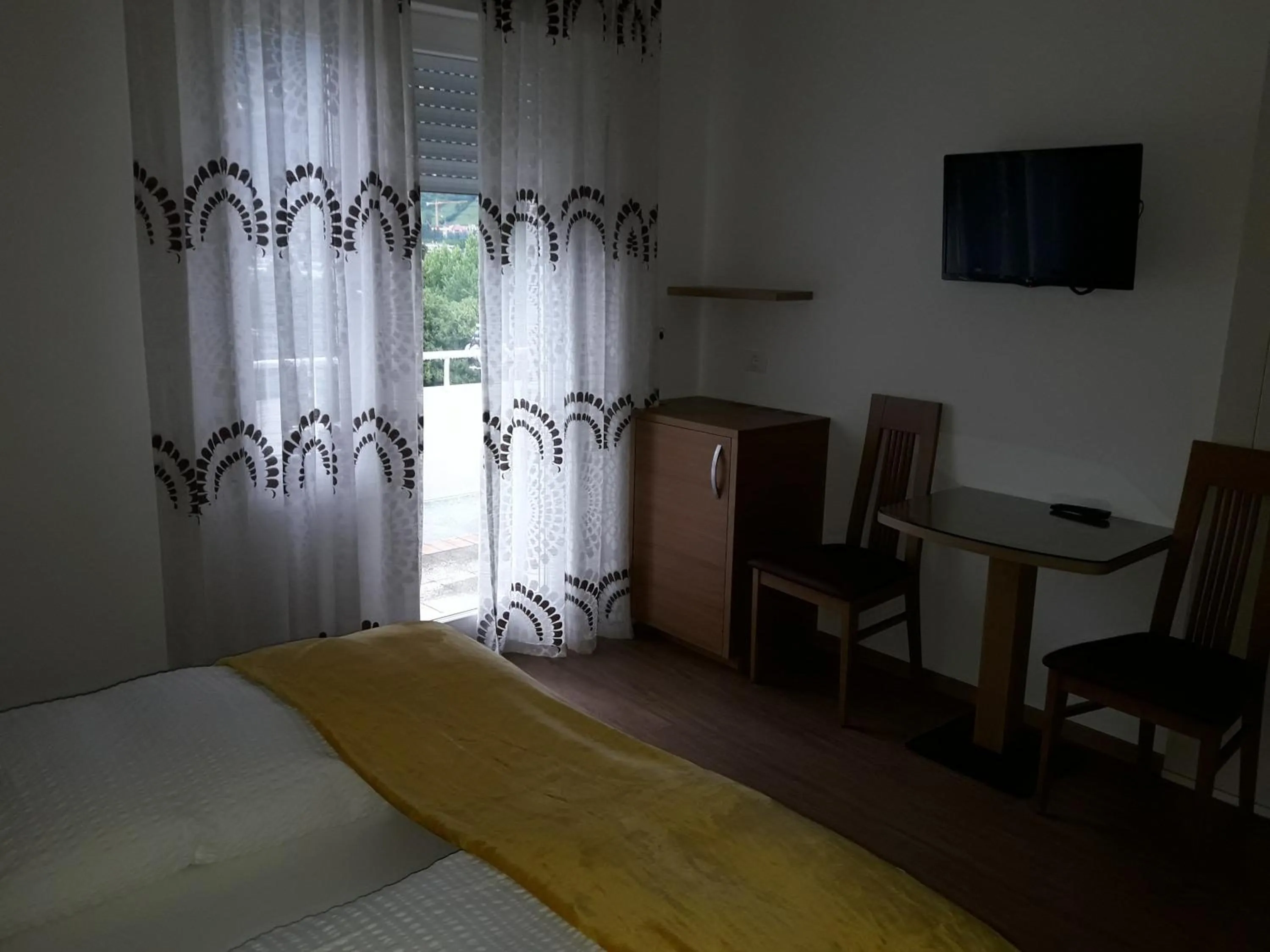 Bedroom, Bed in Hotel Lux