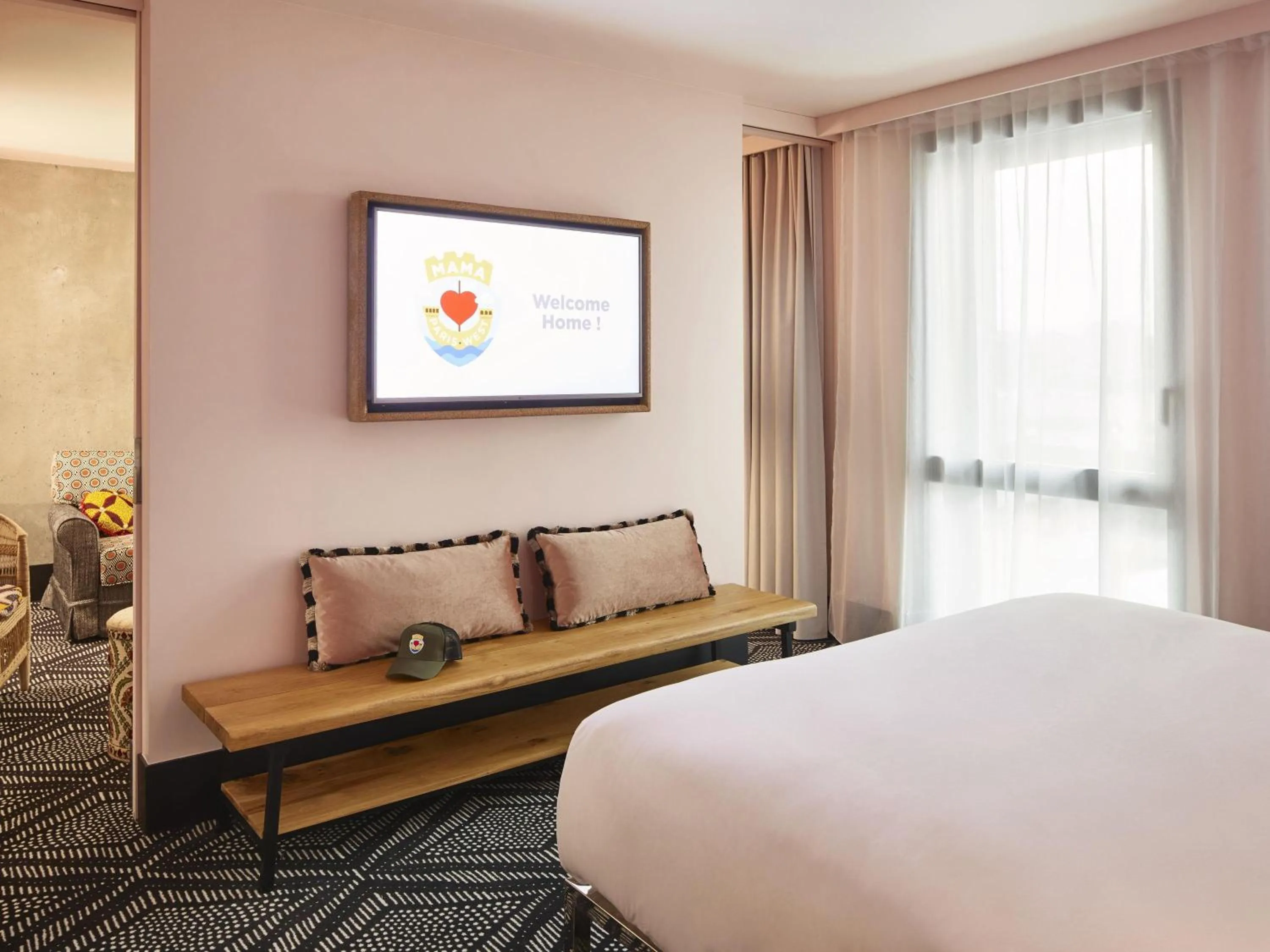 Bedroom, Bed in Mama Shelter Paris West