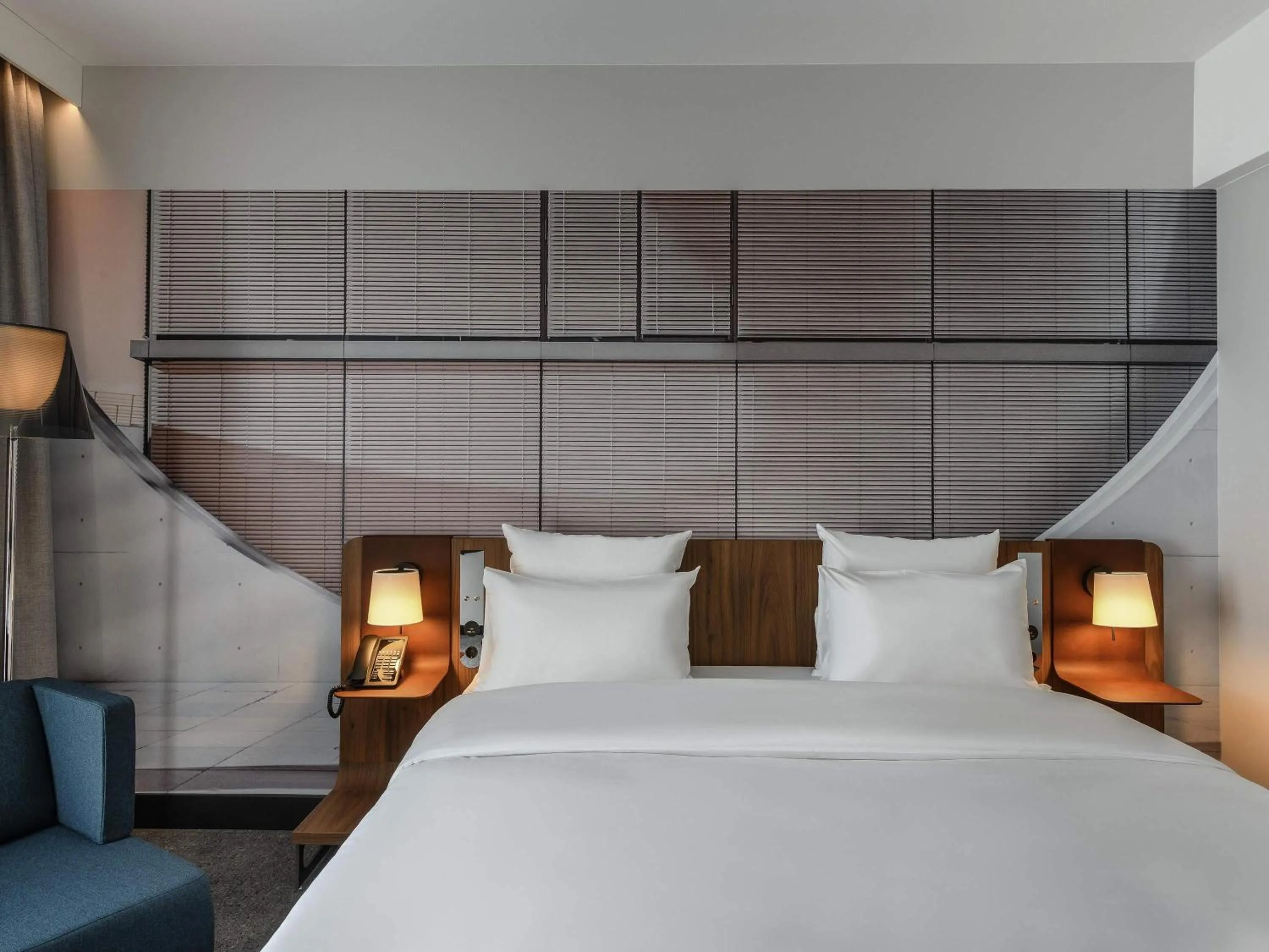 Bedroom, Bed in Novotel Regensburg Zentrum