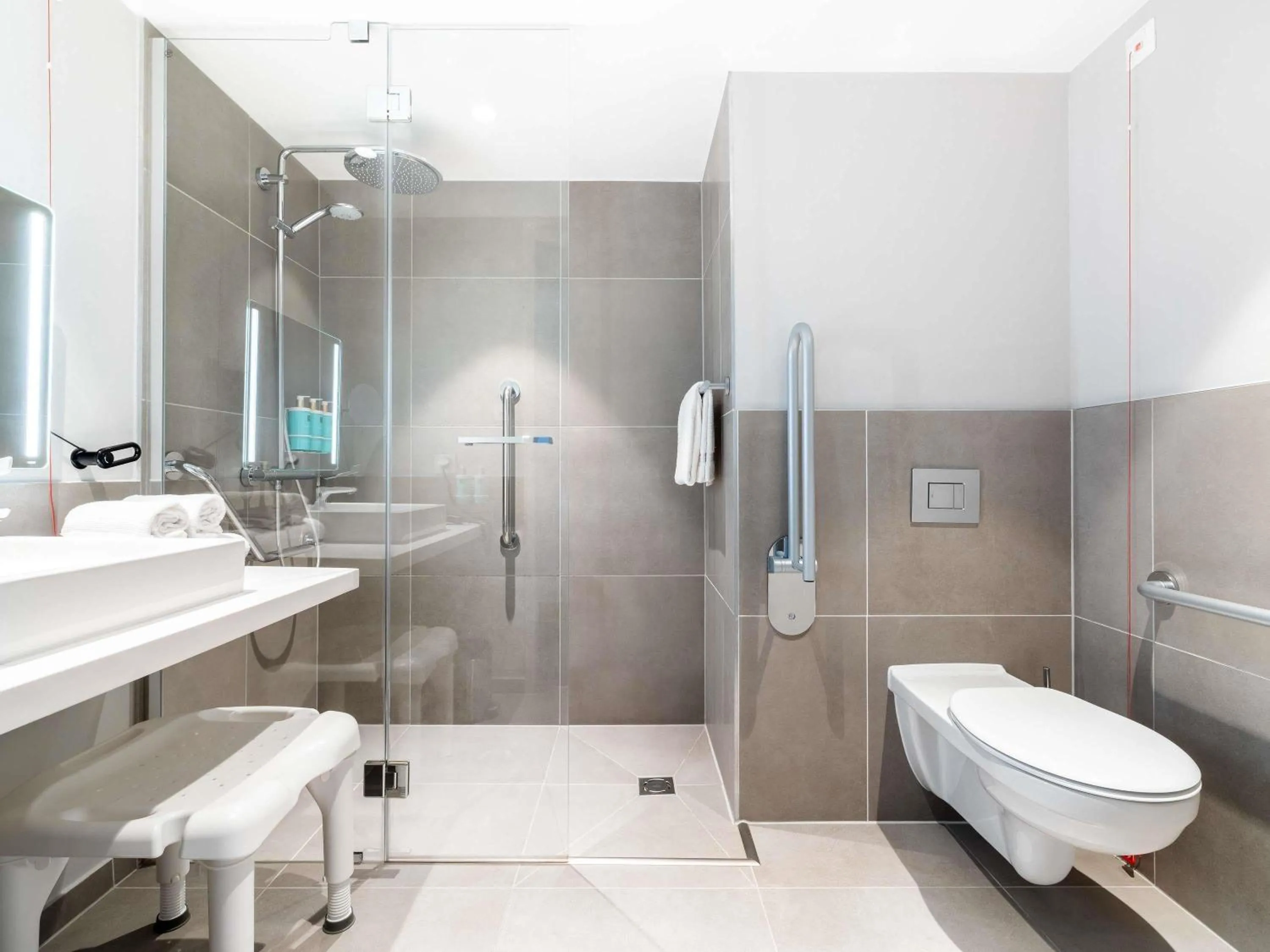 Bedroom in Novotel Regensburg Zentrum