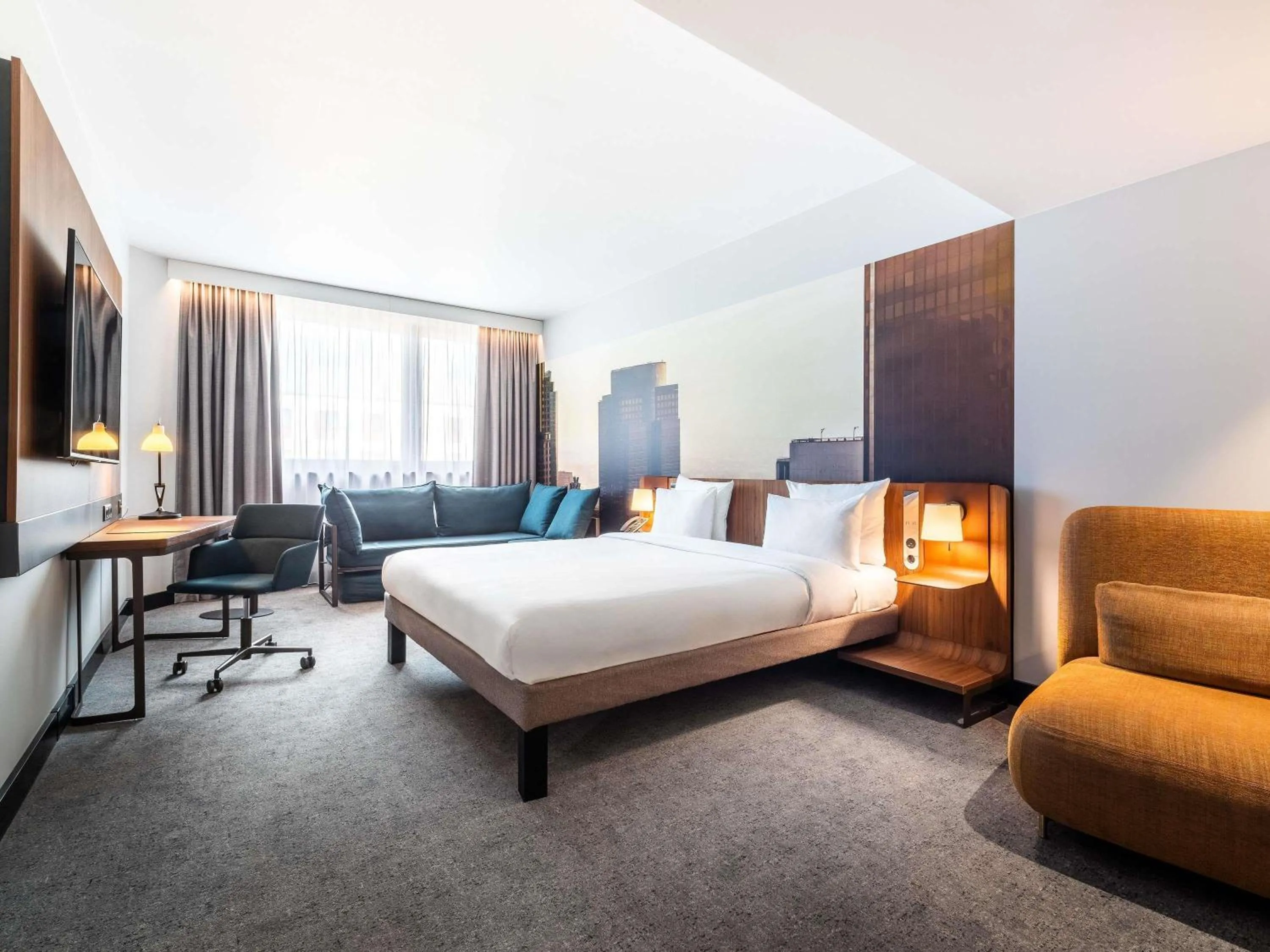 Bedroom, Bed in Novotel Regensburg Zentrum