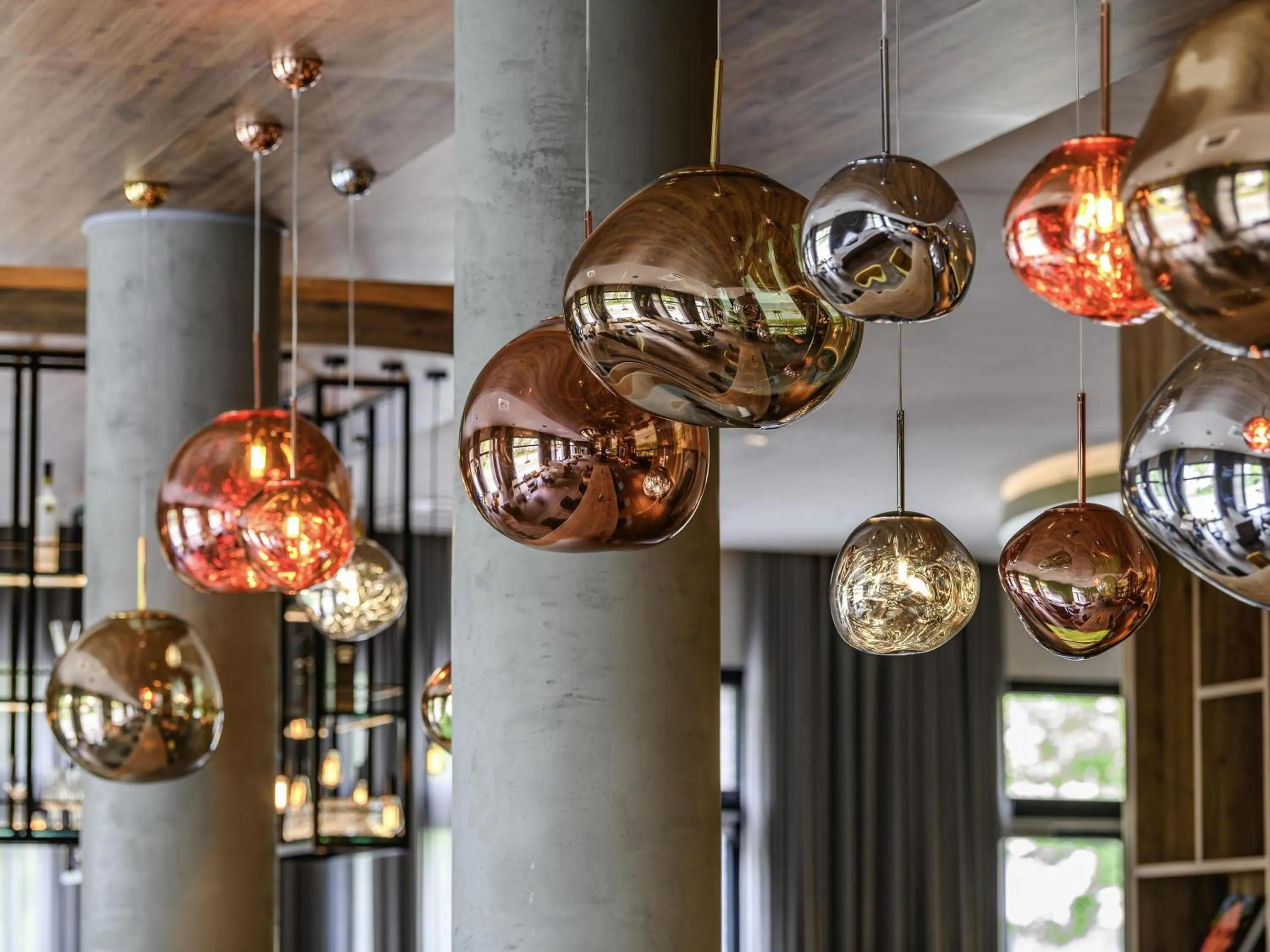 Lounge or bar in Novotel Regensburg Zentrum