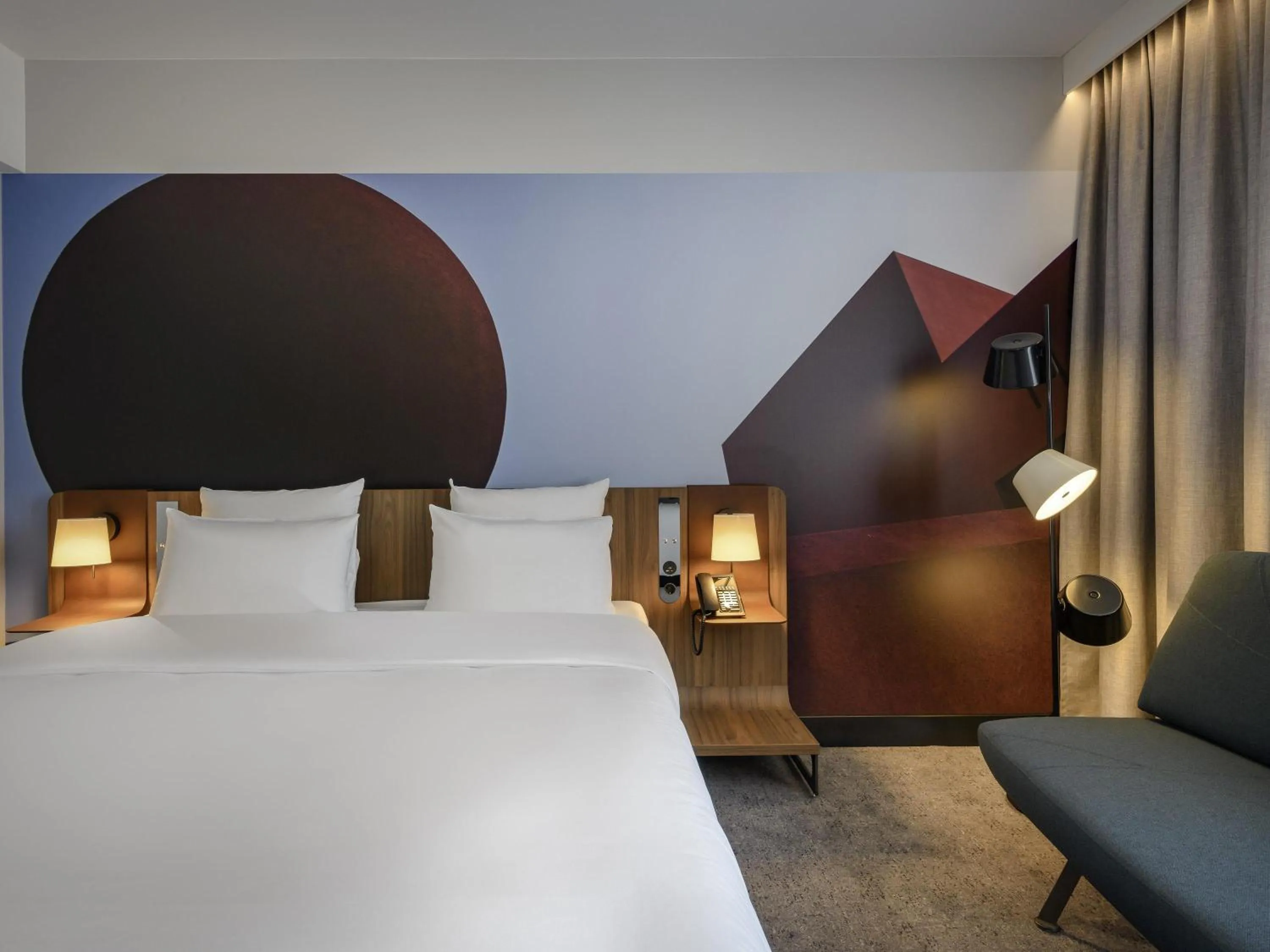 Bedroom, Bed in Novotel Regensburg Zentrum