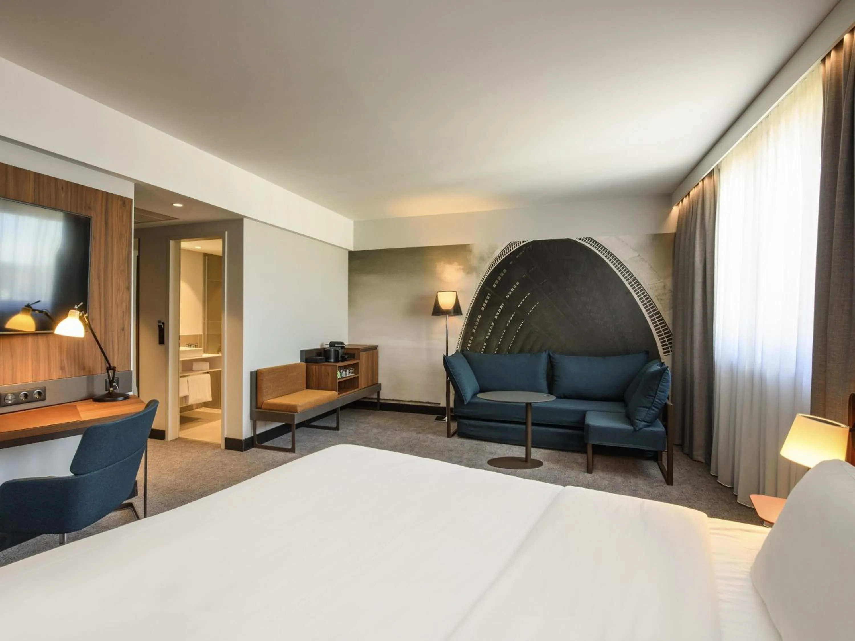 Bedroom, Bed in Novotel Regensburg Zentrum