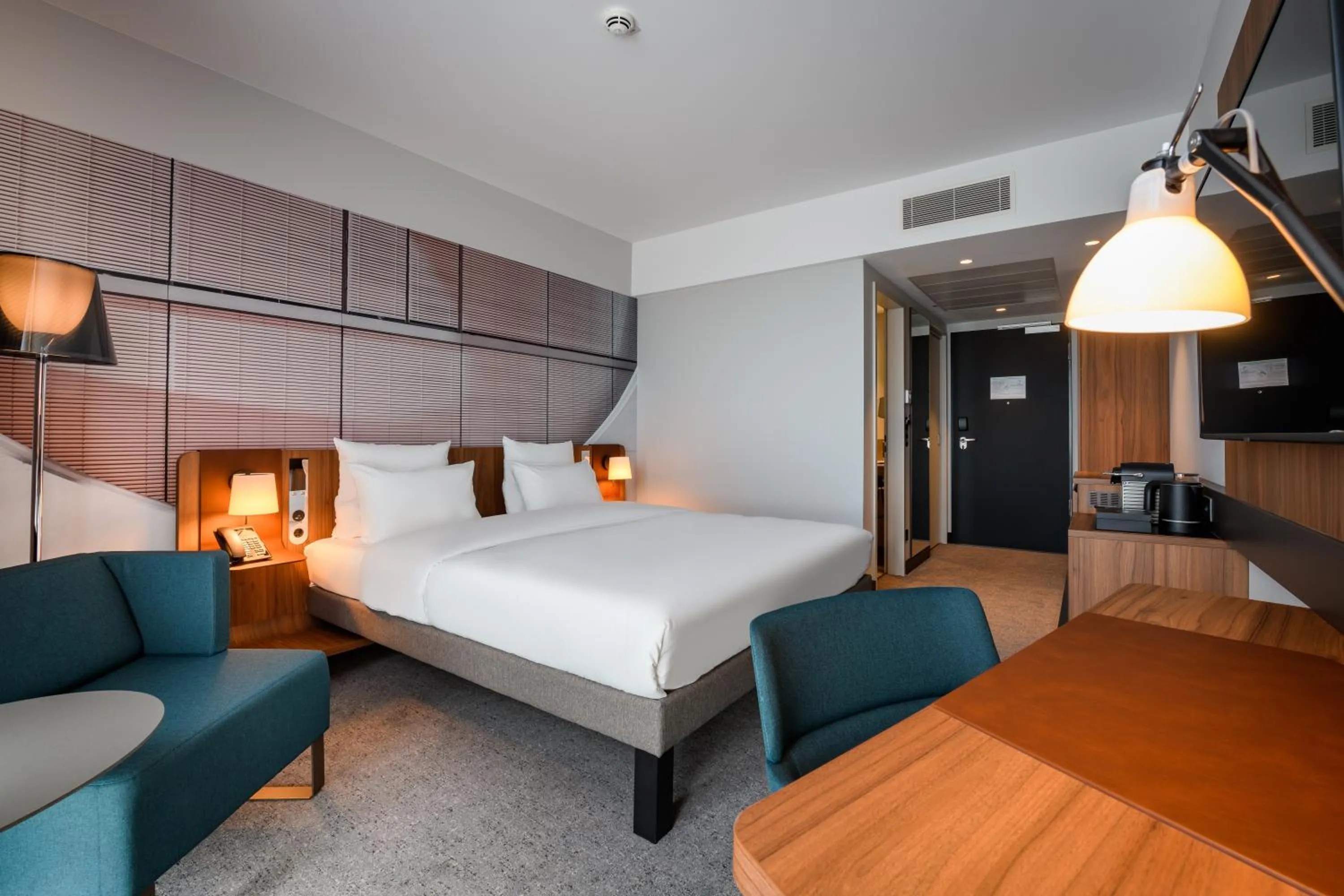 Bed in Novotel Regensburg Zentrum