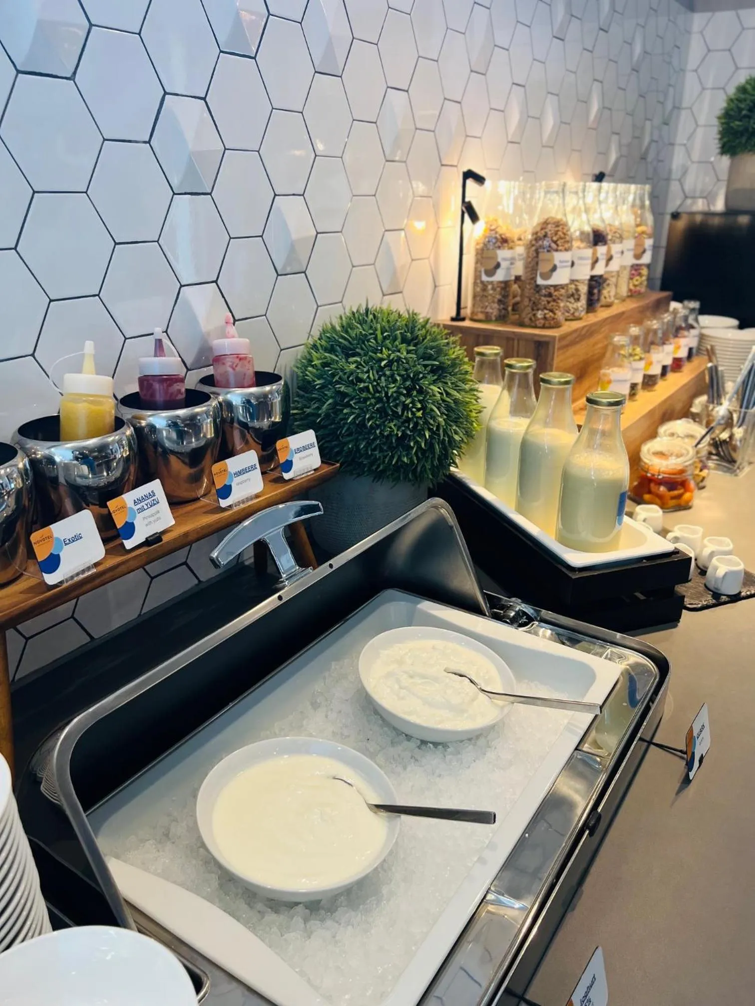 Restaurant/places to eat in Novotel Regensburg Zentrum