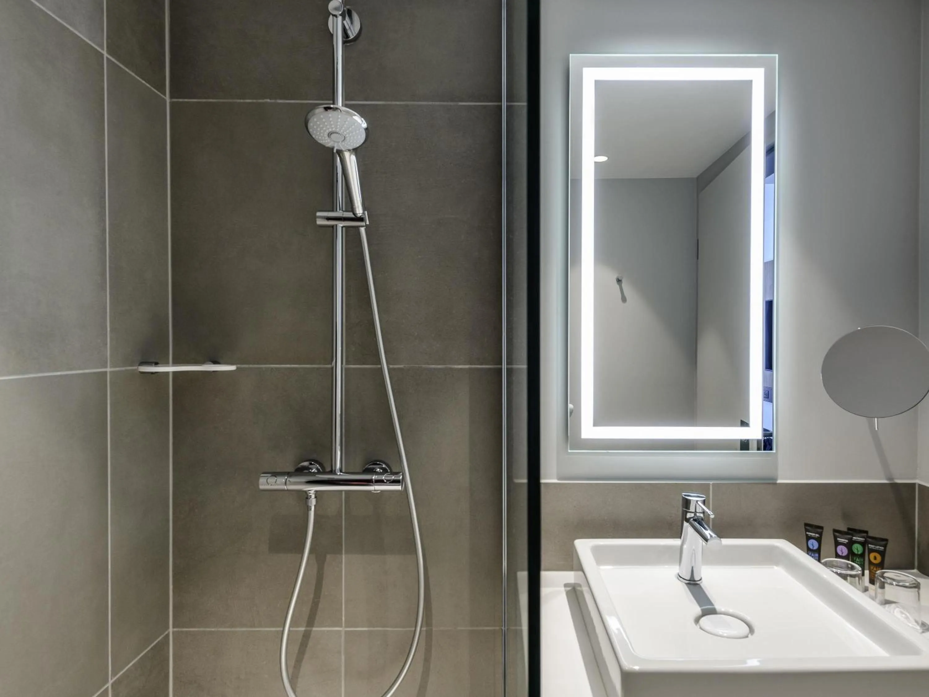 Bedroom in Novotel Regensburg Zentrum