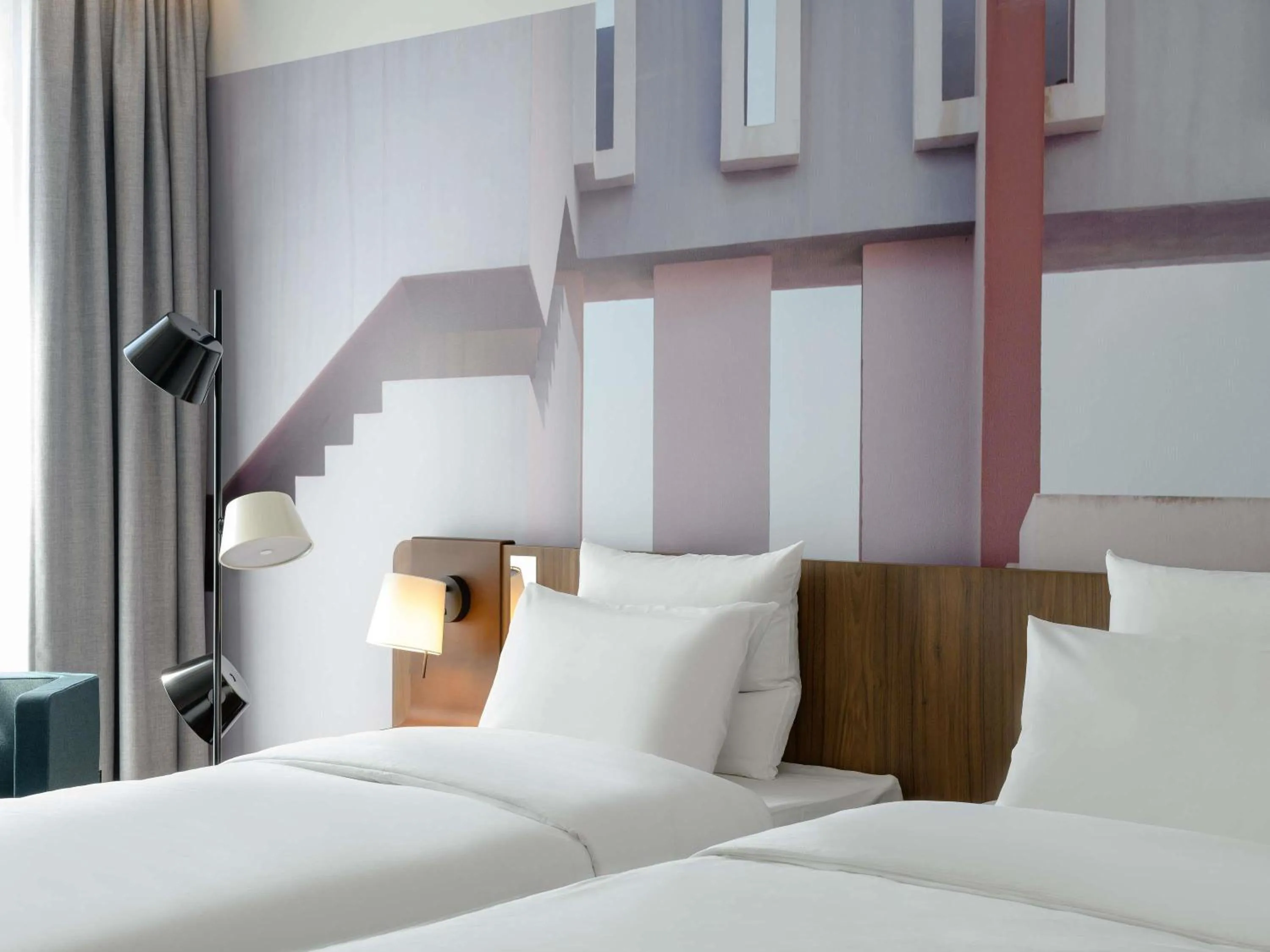 Bedroom, Bed in Novotel Regensburg Zentrum