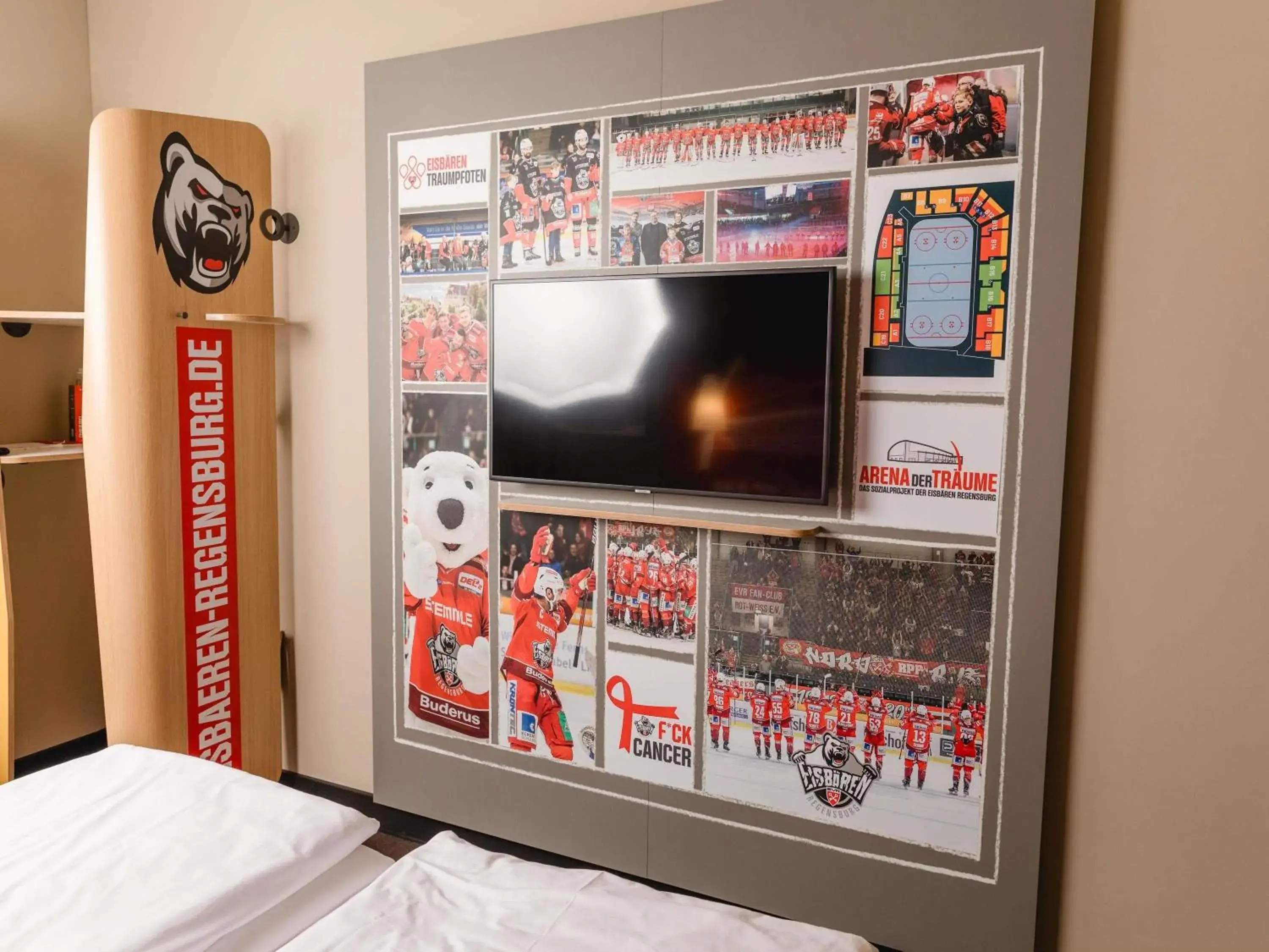 Bedroom in ibis Regensburg Zentrum Bedroom in ibis Regensburg Zentrum