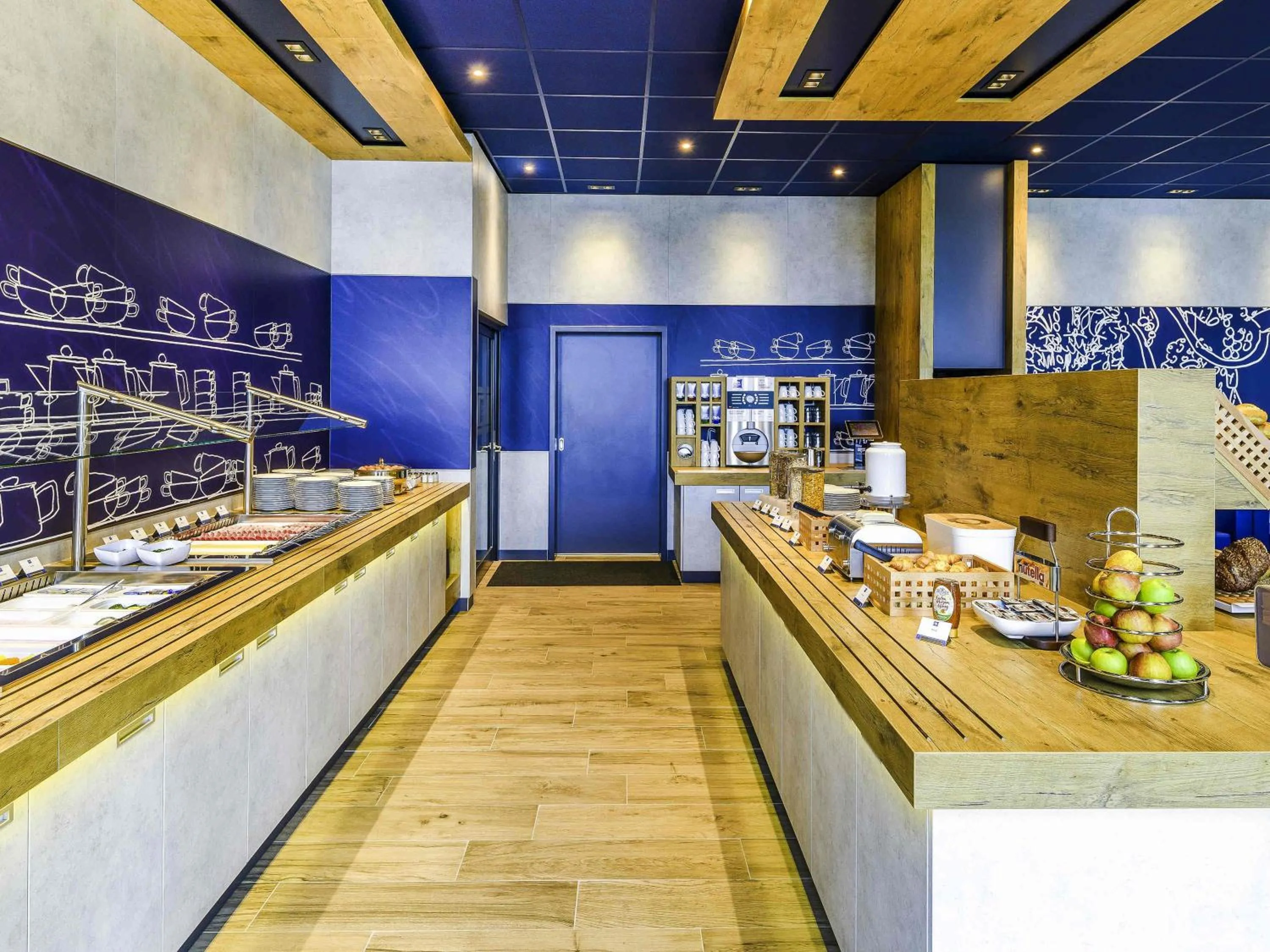 Breakfast in ibis budget Bremen City Center