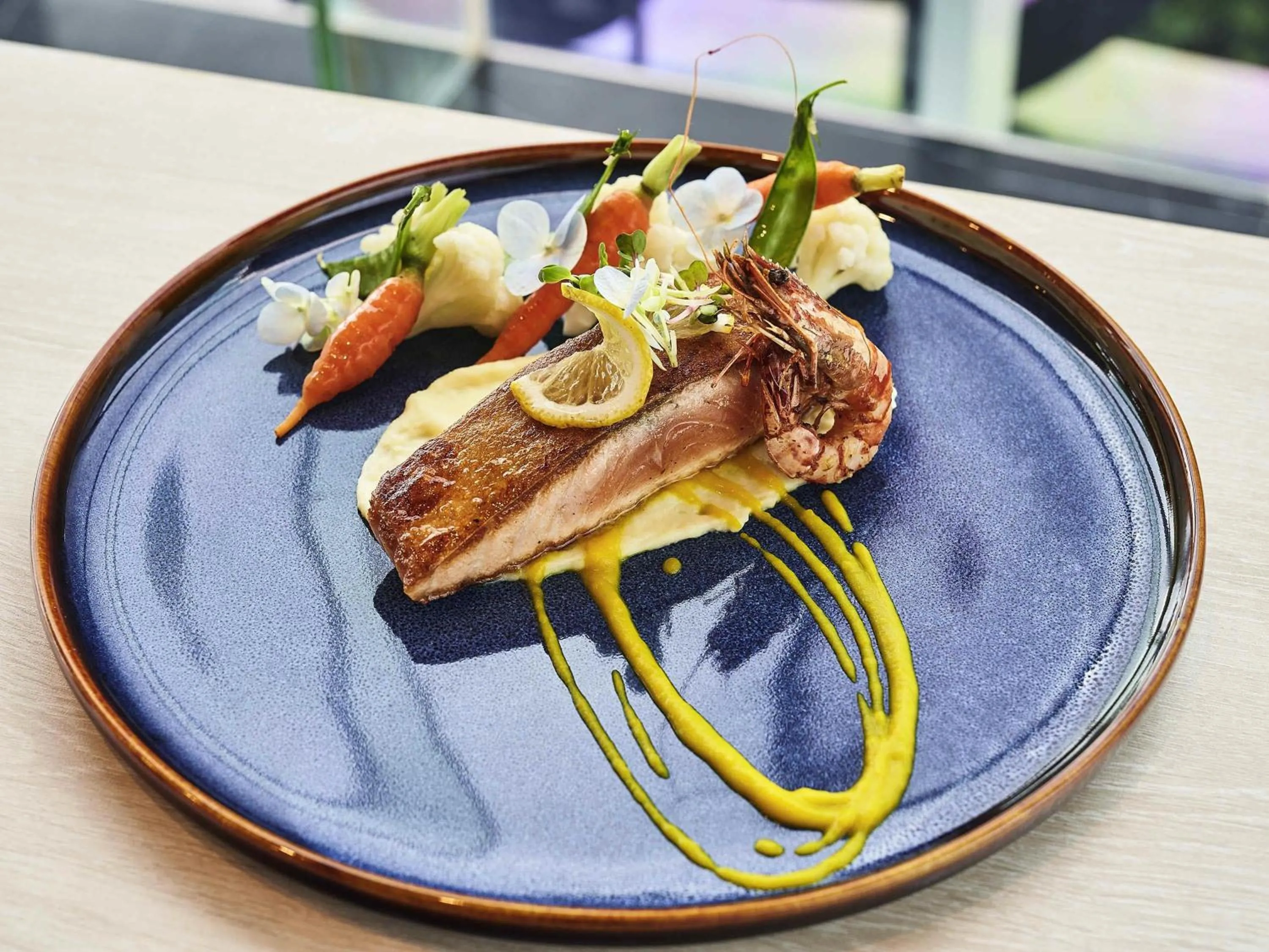 Restaurant/places to eat in Novotel Hanoi Thai Ha