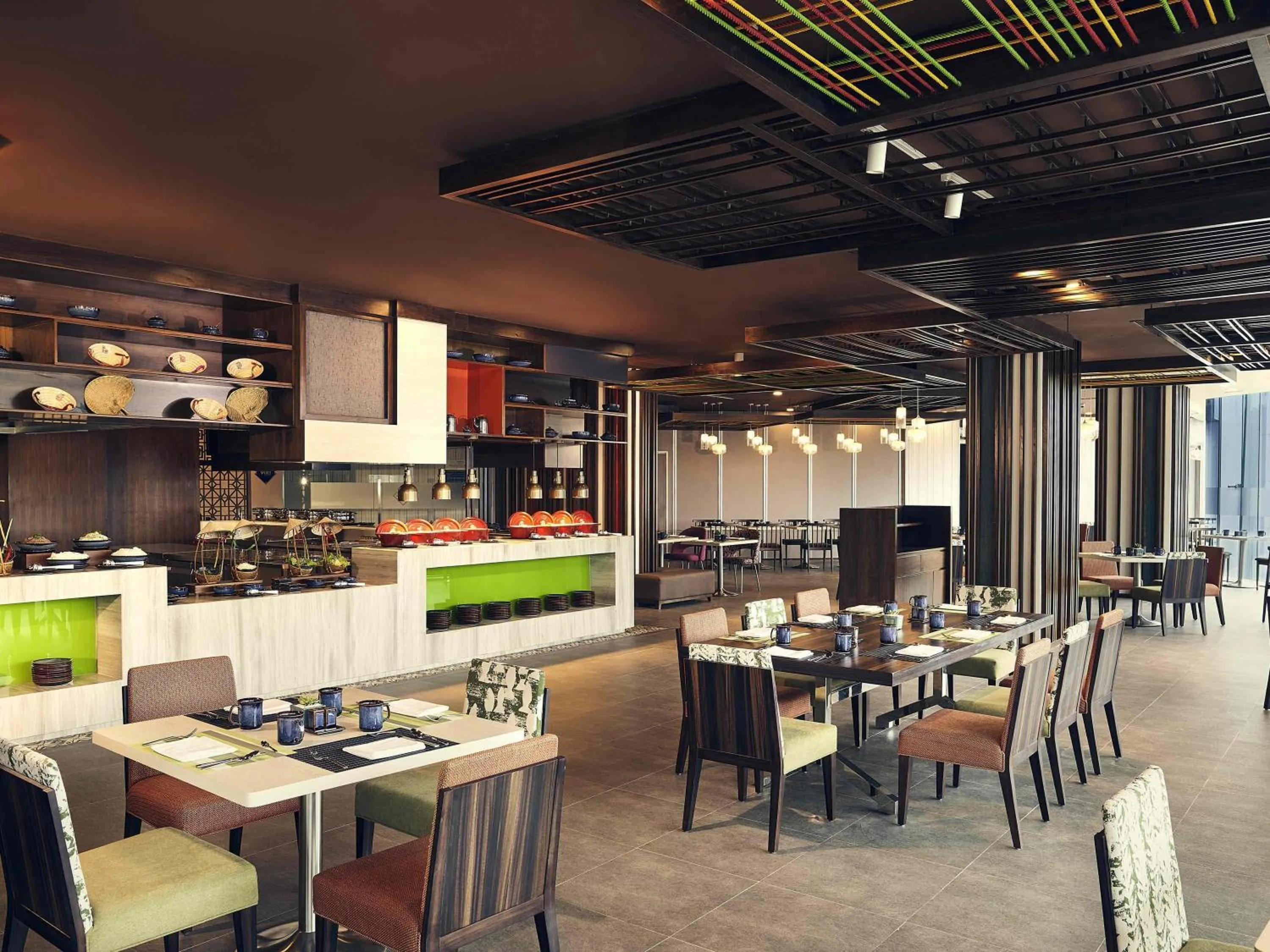 Restaurant/places to eat in Novotel Hanoi Thai Ha