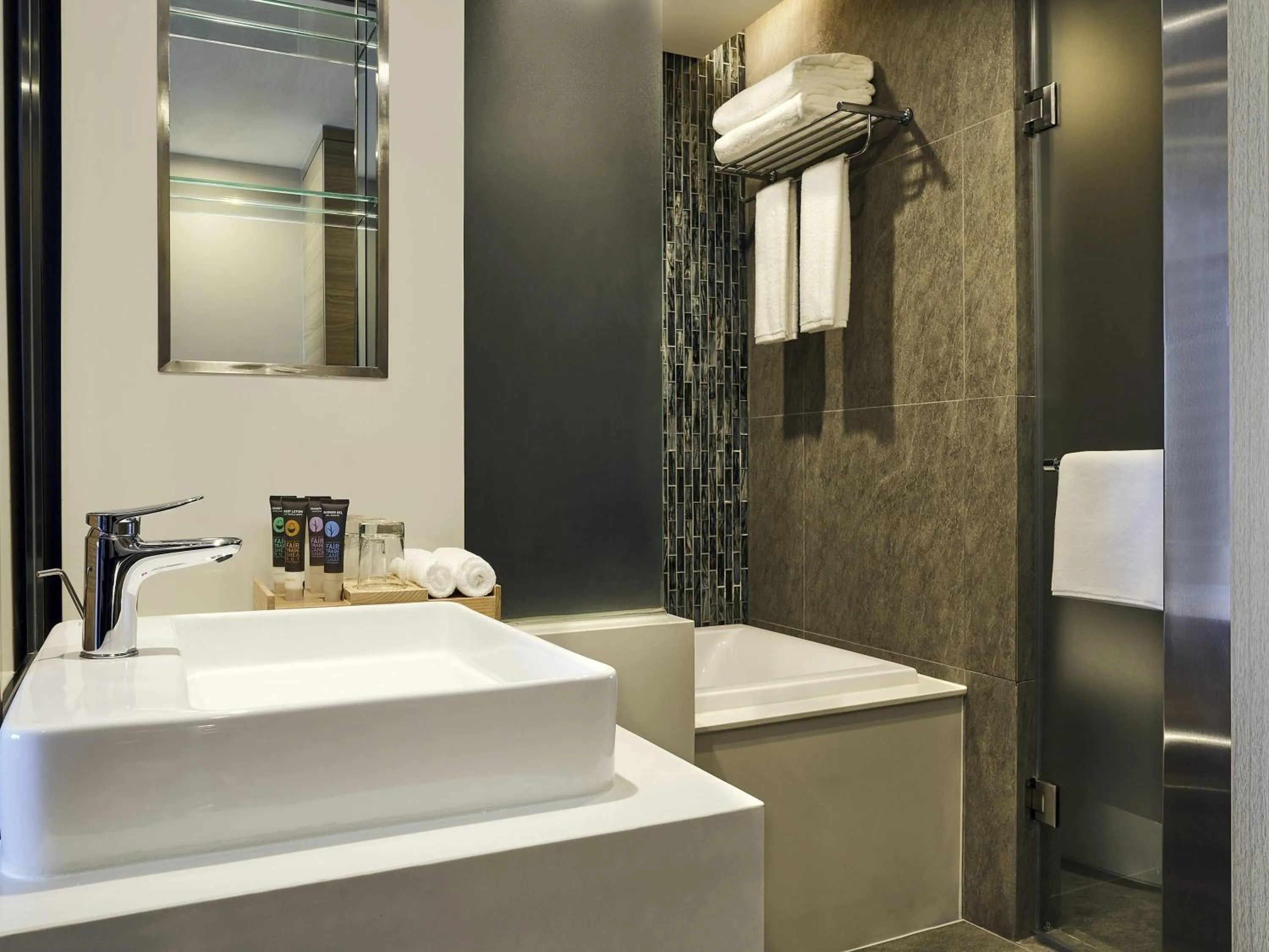 Bedroom in Novotel Hanoi Thai Ha