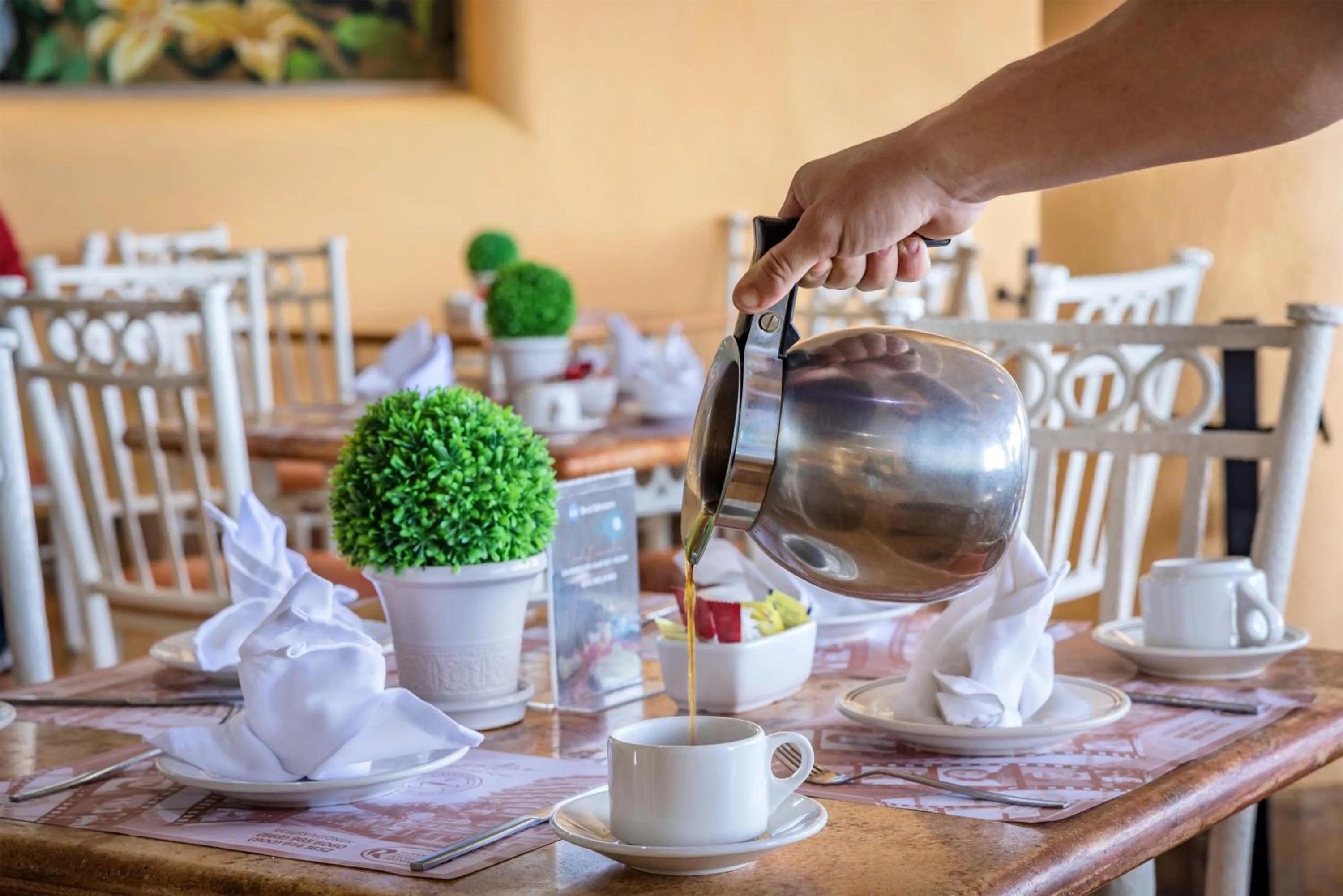 Restaurant/places to eat in Best Western Posada Freeman