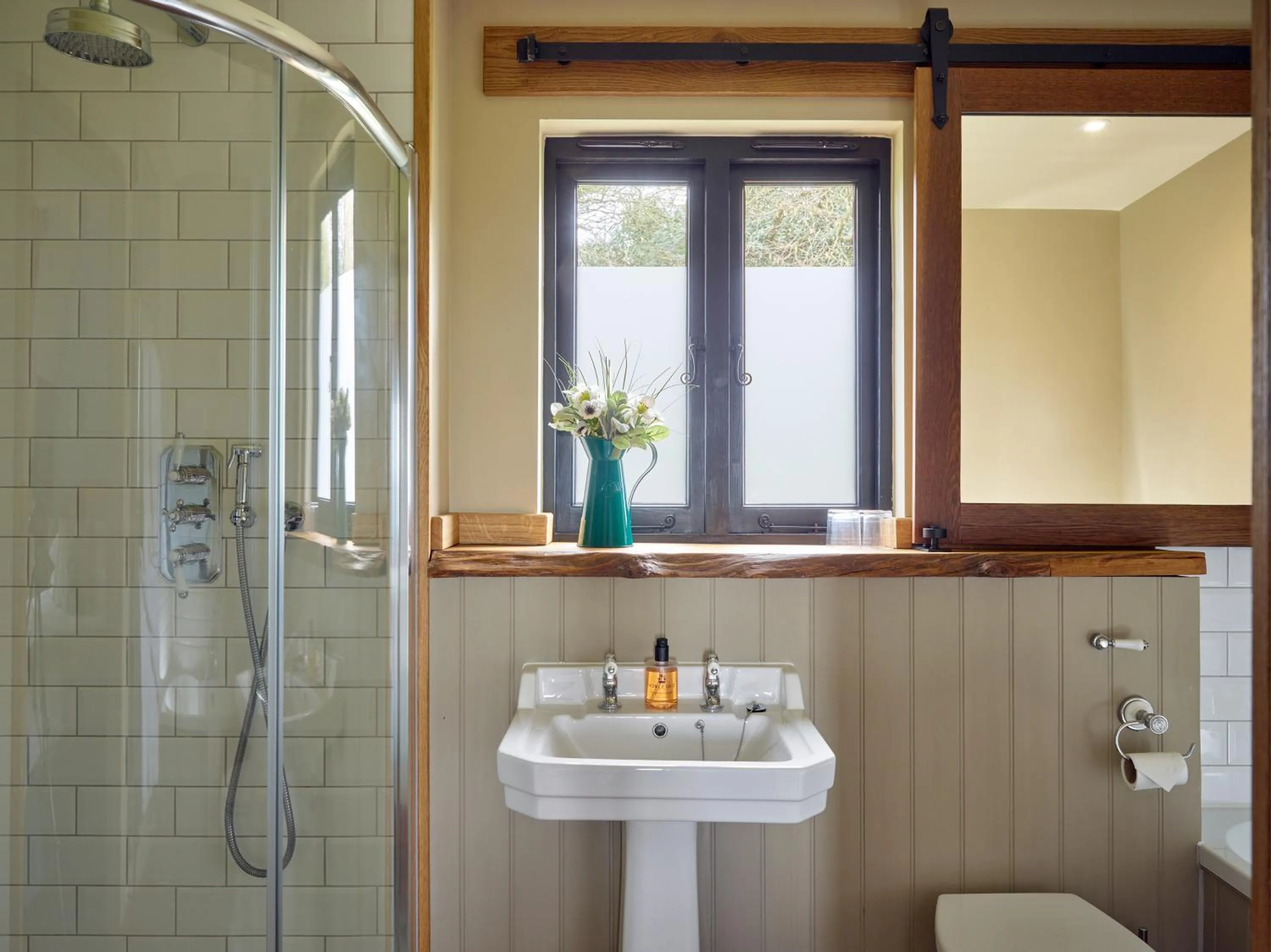 Bathroom in The Plough Inn