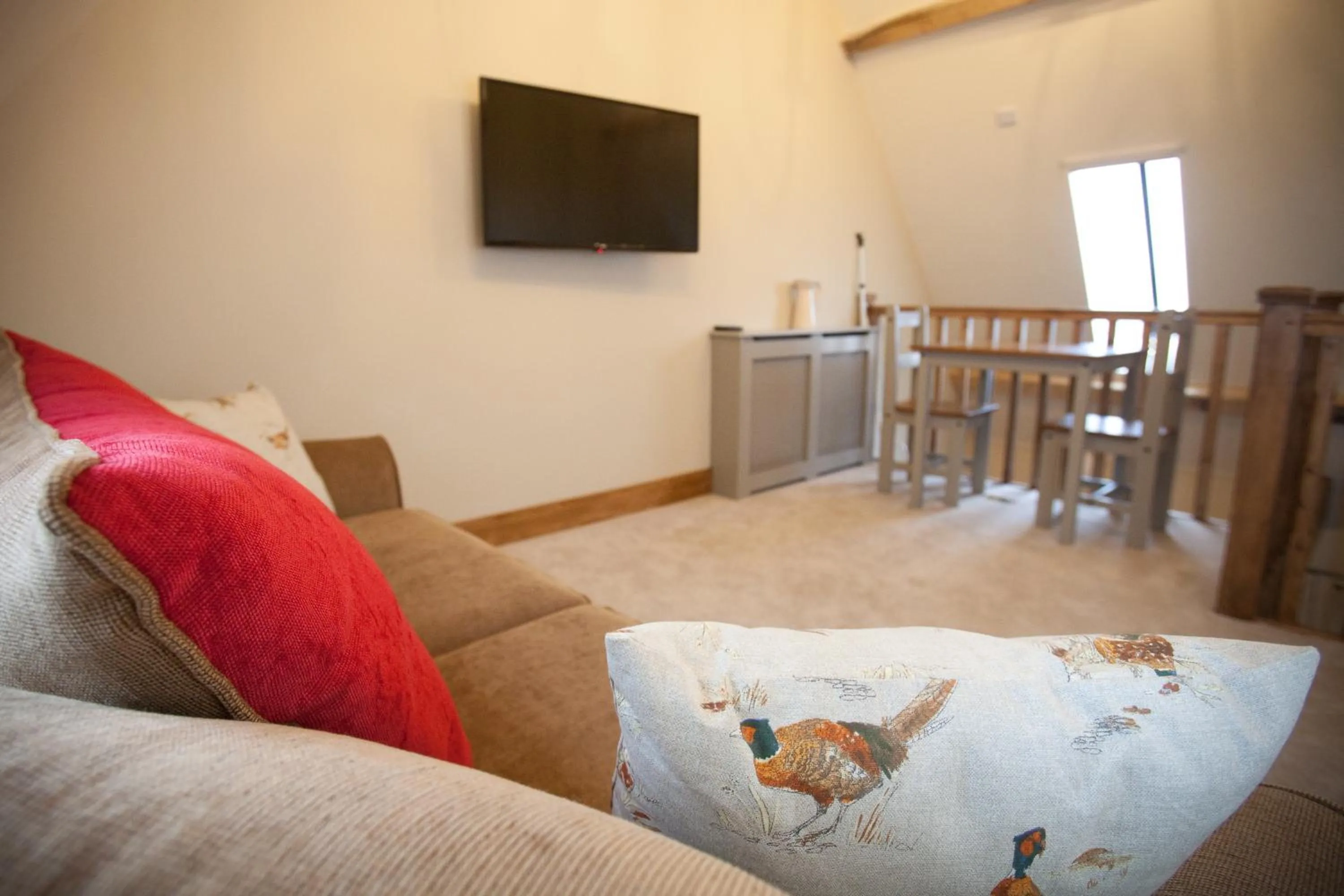 Living room, TV/Entertainment Center in The Plough Inn
