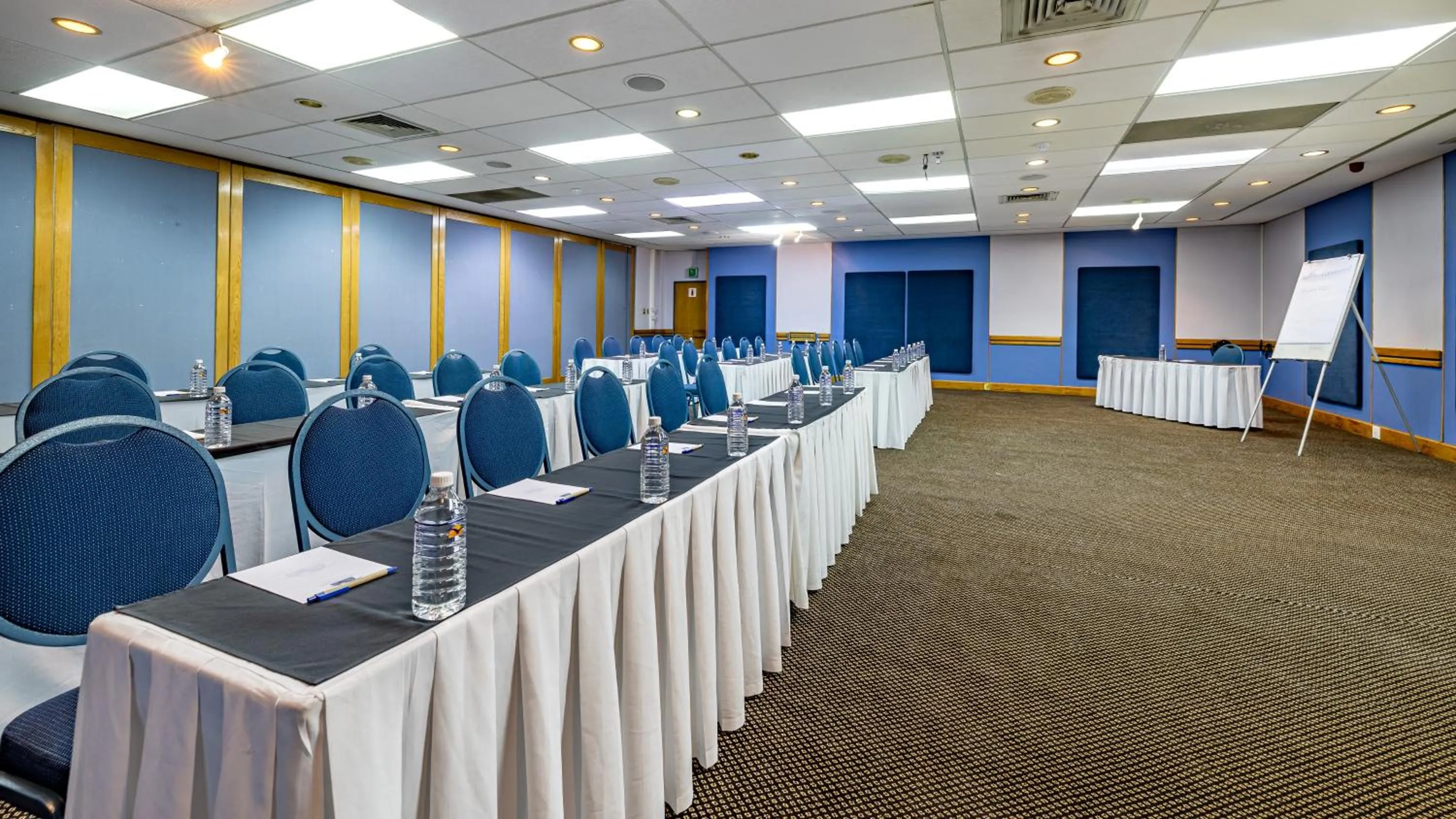 Meeting/conference room in African Sky Ermelo Inn