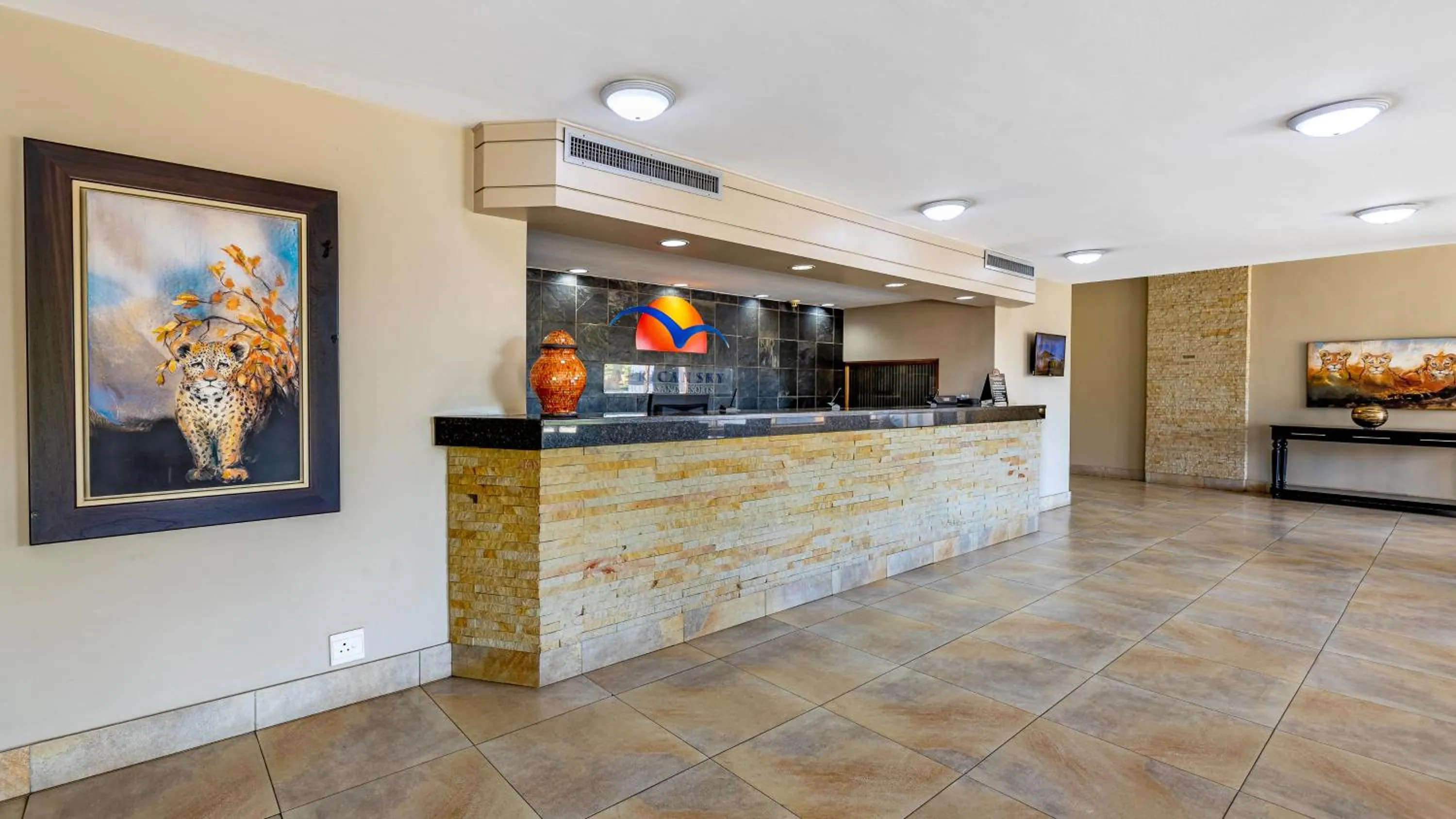 Lobby or reception in African Sky Ermelo Inn