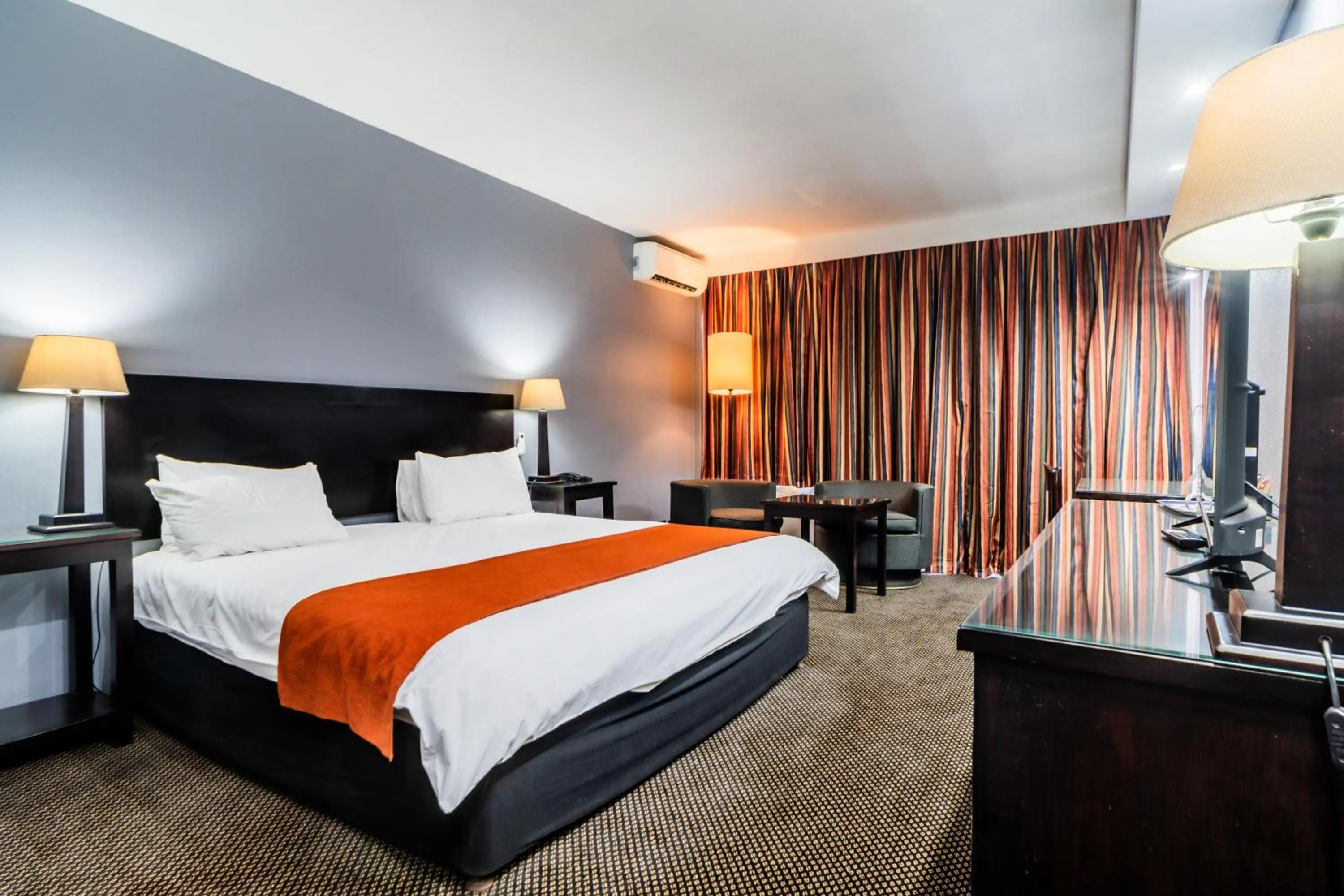 Bed in African Sky Ermelo Inn