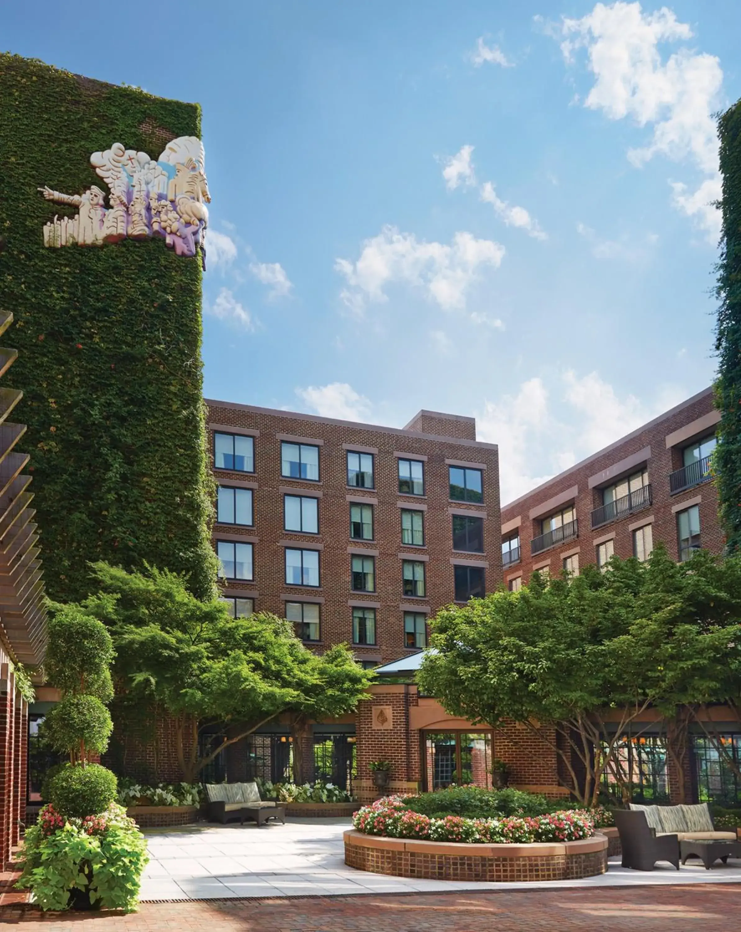 Property building in Four Seasons Washington DC Property building in Four Seasons Washington DC