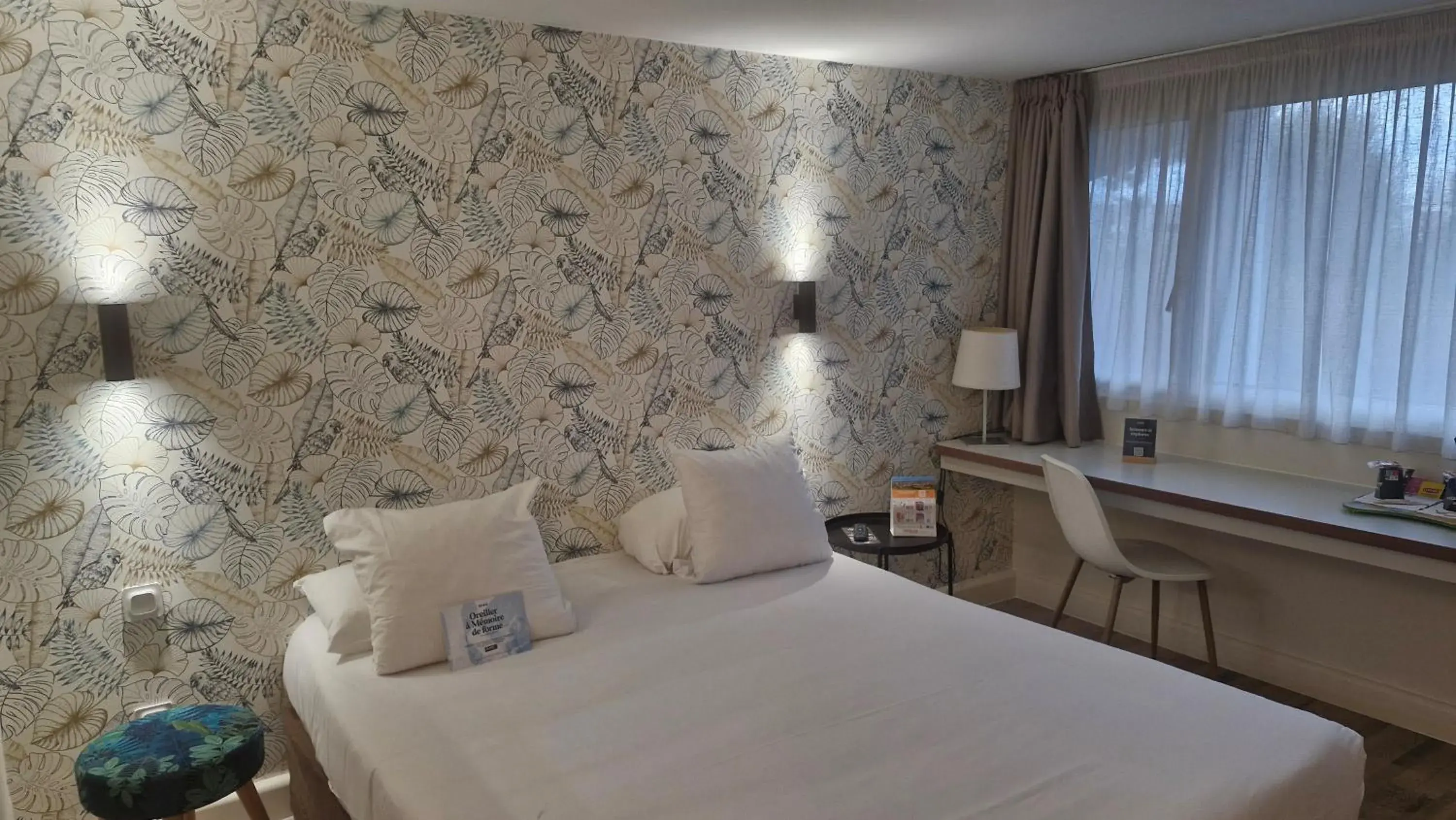 Bedroom, Bed in Kyriad Carcassonne - Aéroport Bedroom, Bed in Kyriad Carcassonne - Aéroport