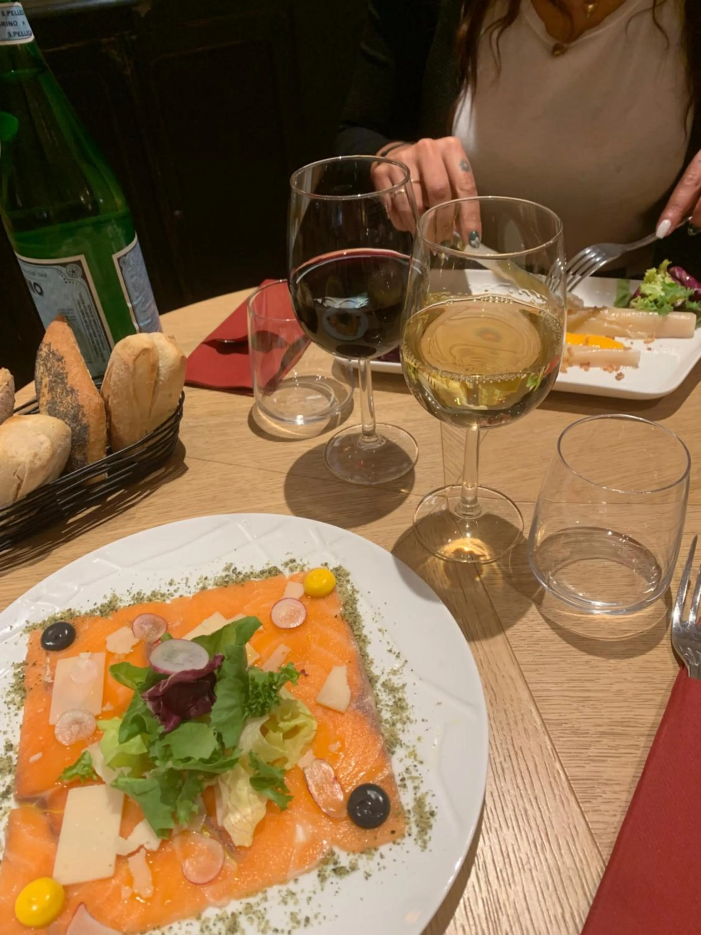 Restaurant/places to eat in Kyriad Carcassonne - Aéroport