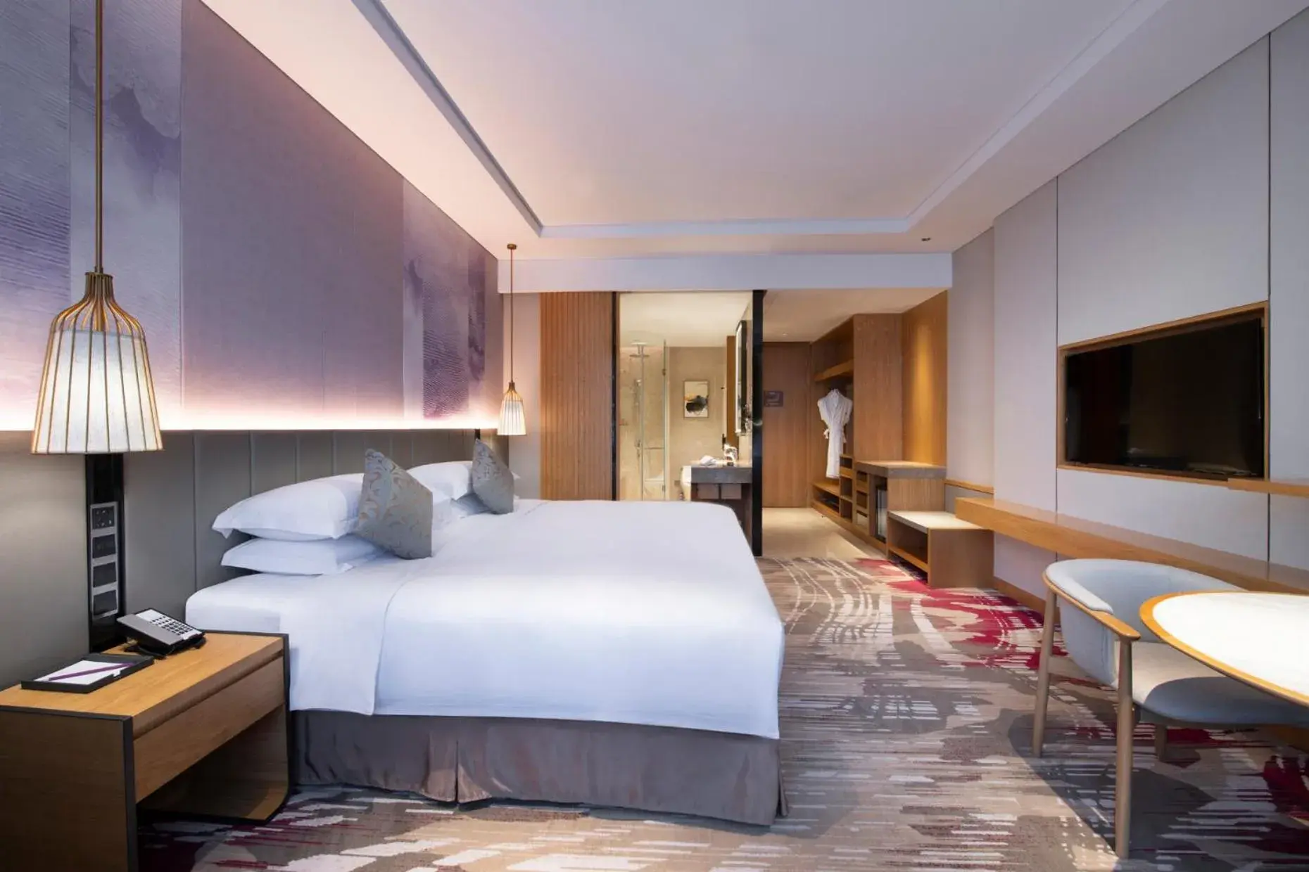 Property building, Bed in Crowne Plaza Huzhou by IHG Property building, Bed in Crowne Plaza Huzhou by IHG