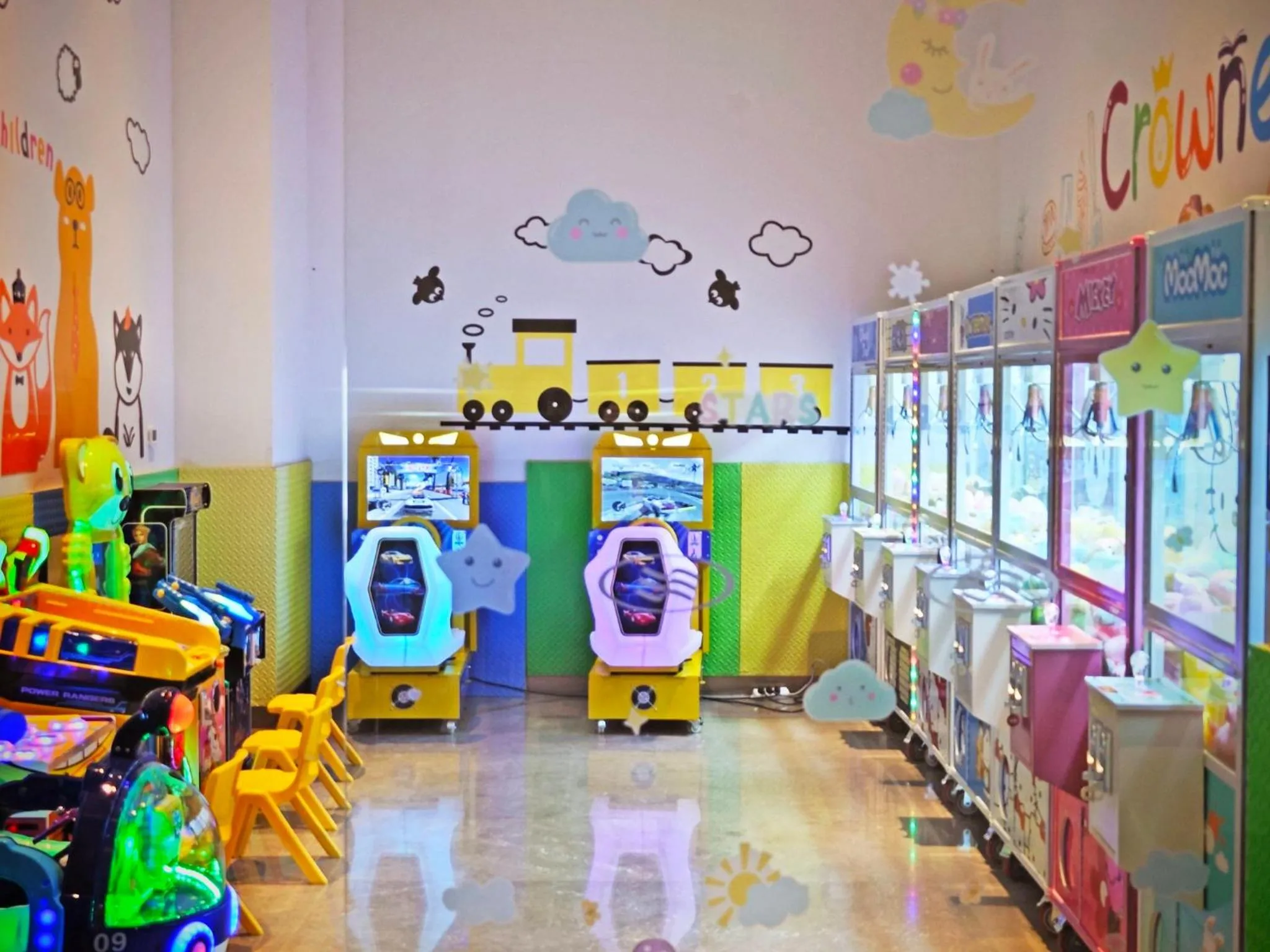 Game Room in Crowne Plaza Huzhou by IHG