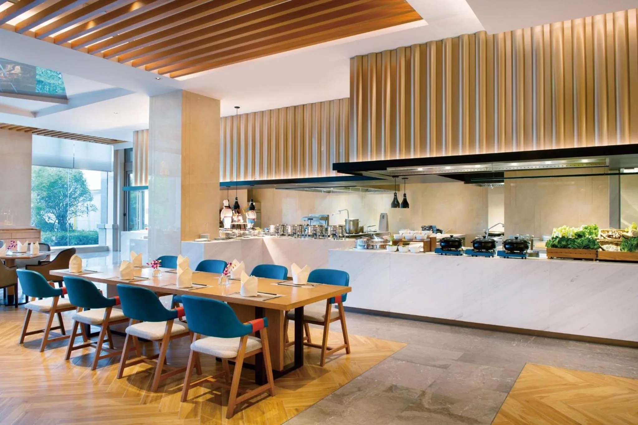 Coffee/tea facilities in Crowne Plaza Huzhou by IHG