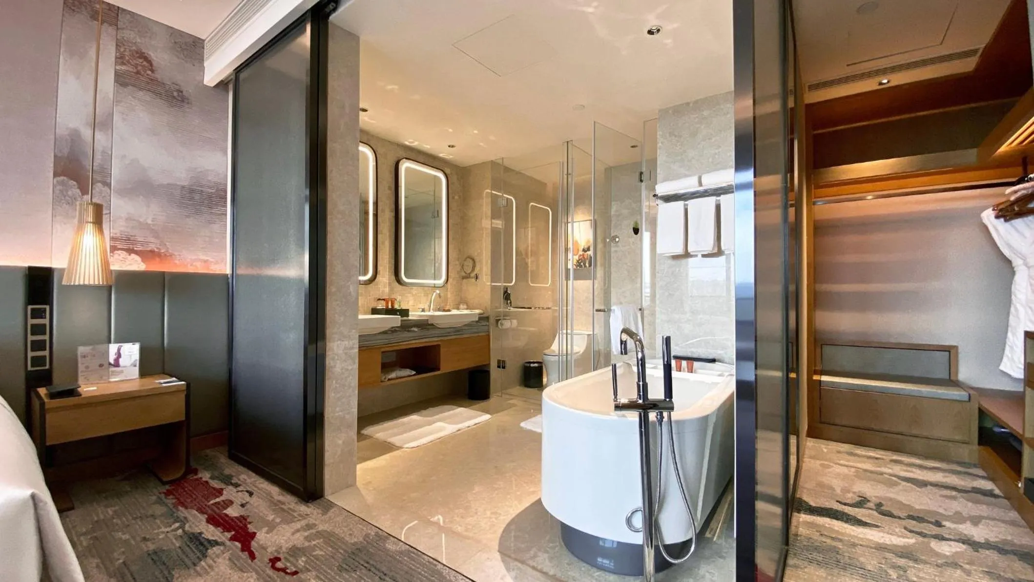 Bedroom, Bed in Crowne Plaza Huzhou by IHG