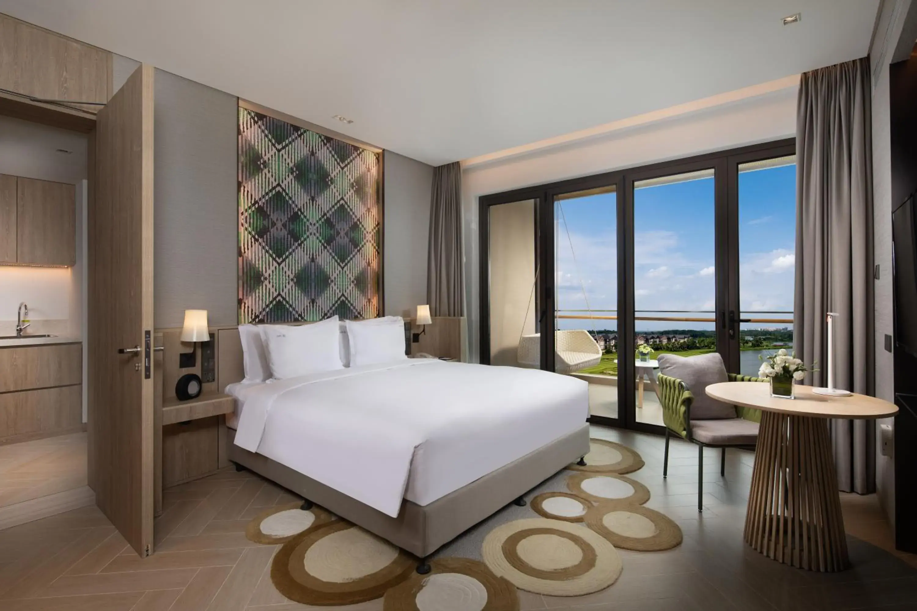 Two-Bedroom Suite with Garden View in Holiday Inn Resort Qionghai Guantang by IHG Two-Bedroom Suite with Garden View in Holiday Inn Resort Qionghai Guantang by IHG