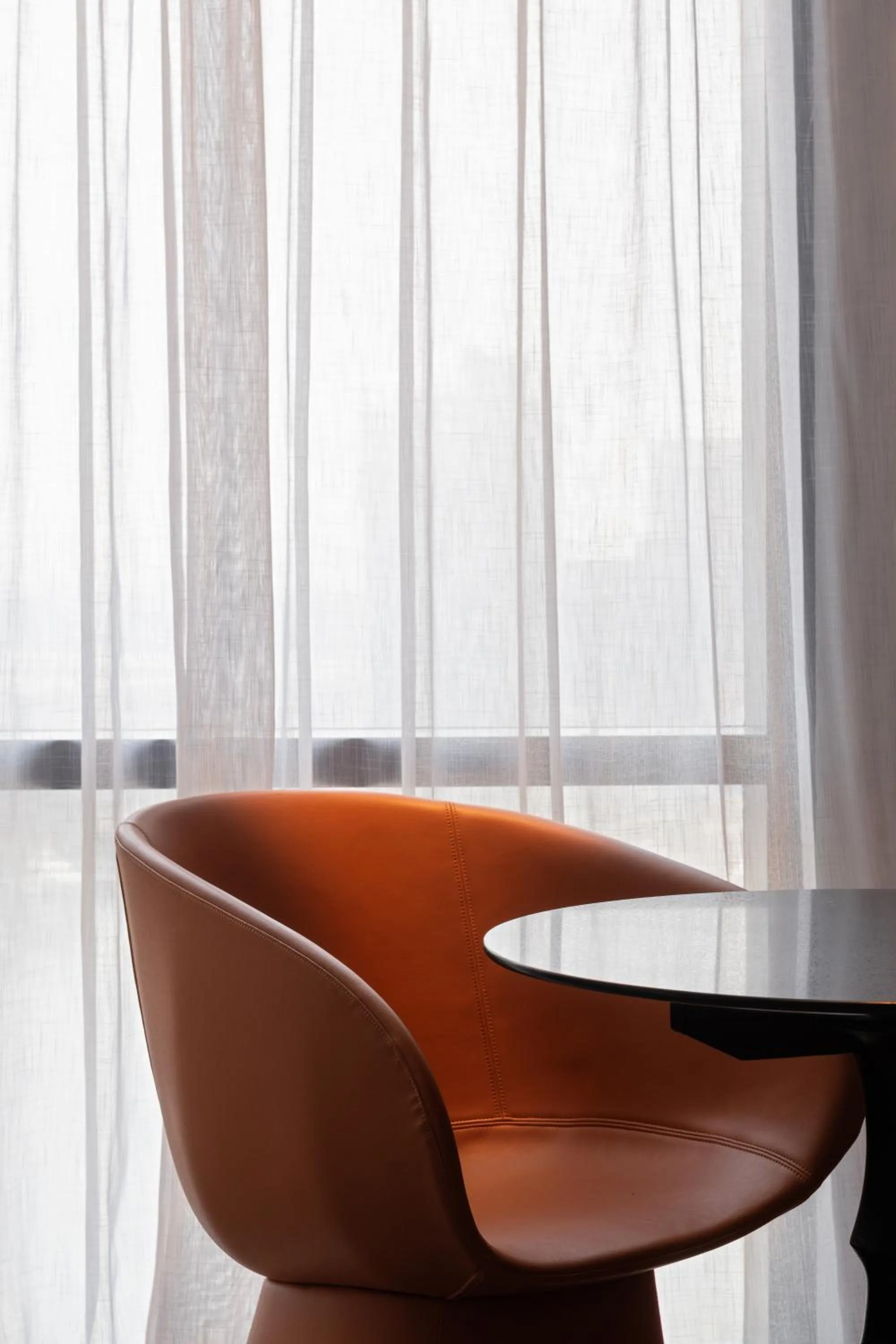 Living room in Hotel Indigo Dubai Downtown by IHG