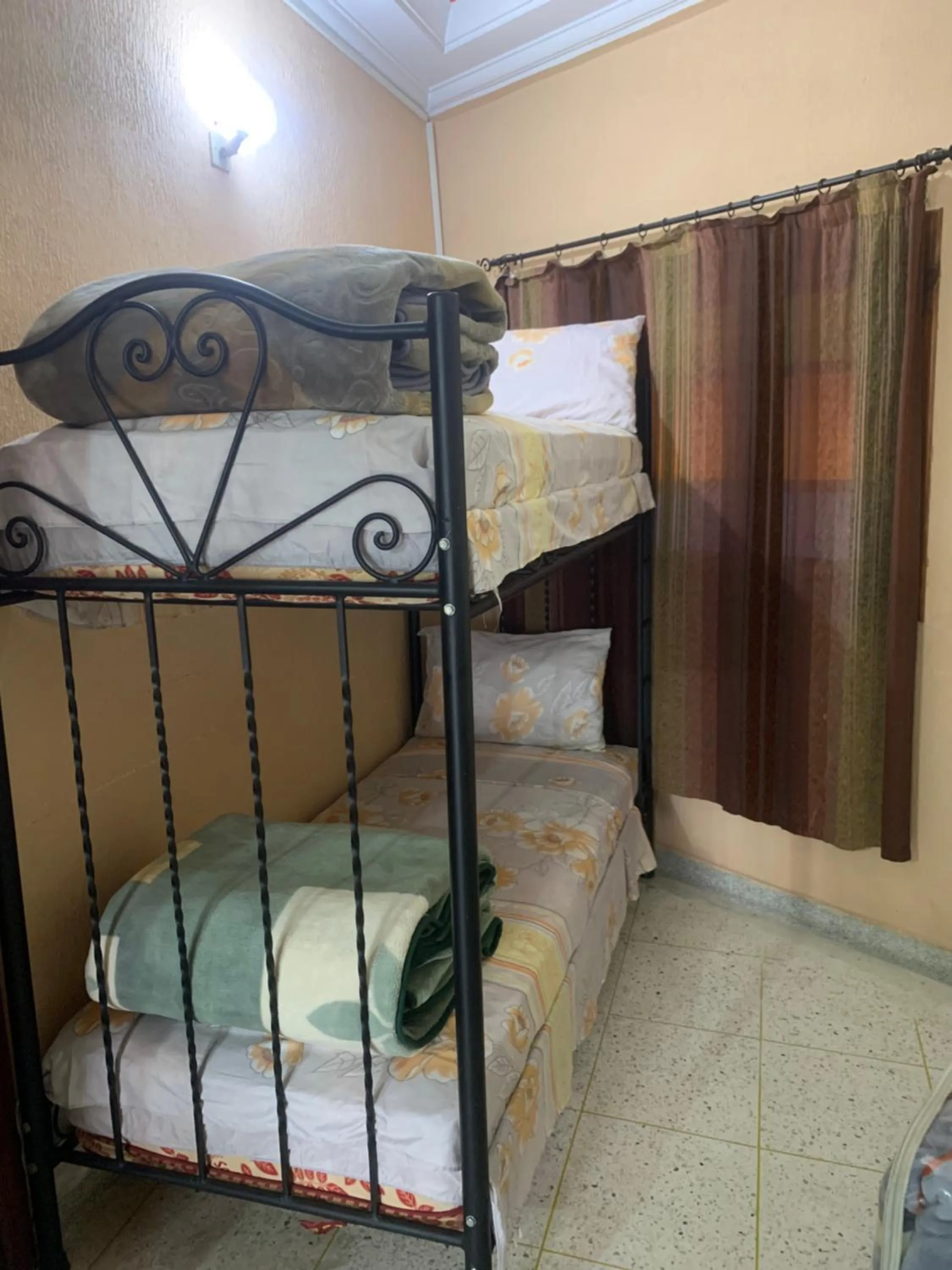 bunk bed, Bed in Bab Al Madina