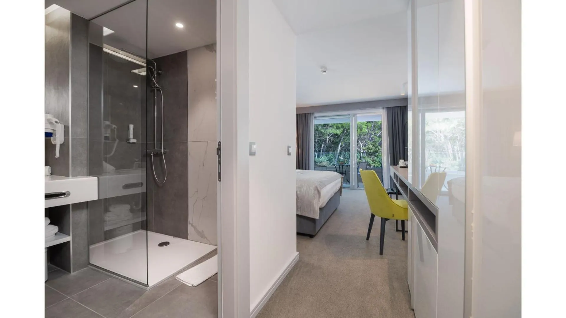 Shower in Boutique Hotel Mirjam