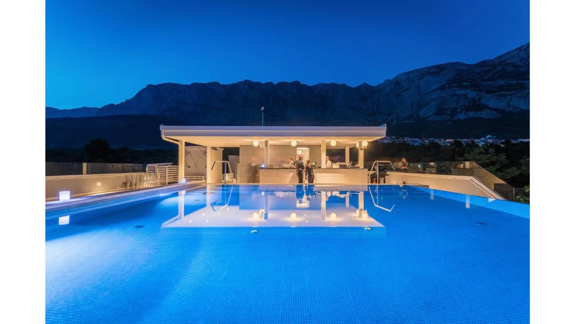 Swimming pool in Boutique Hotel Mirjam