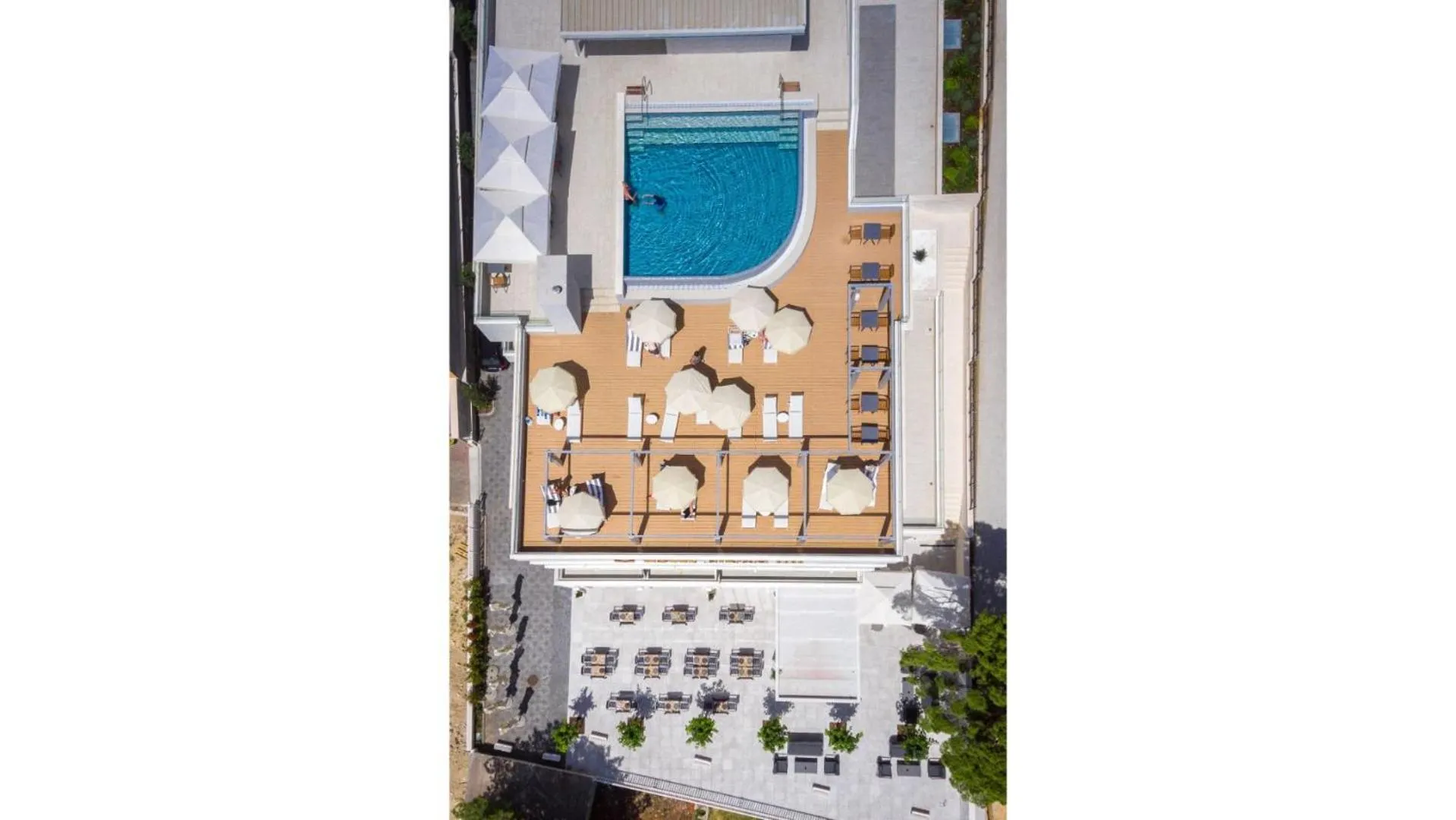 Pool view in Boutique Hotel Mirjam