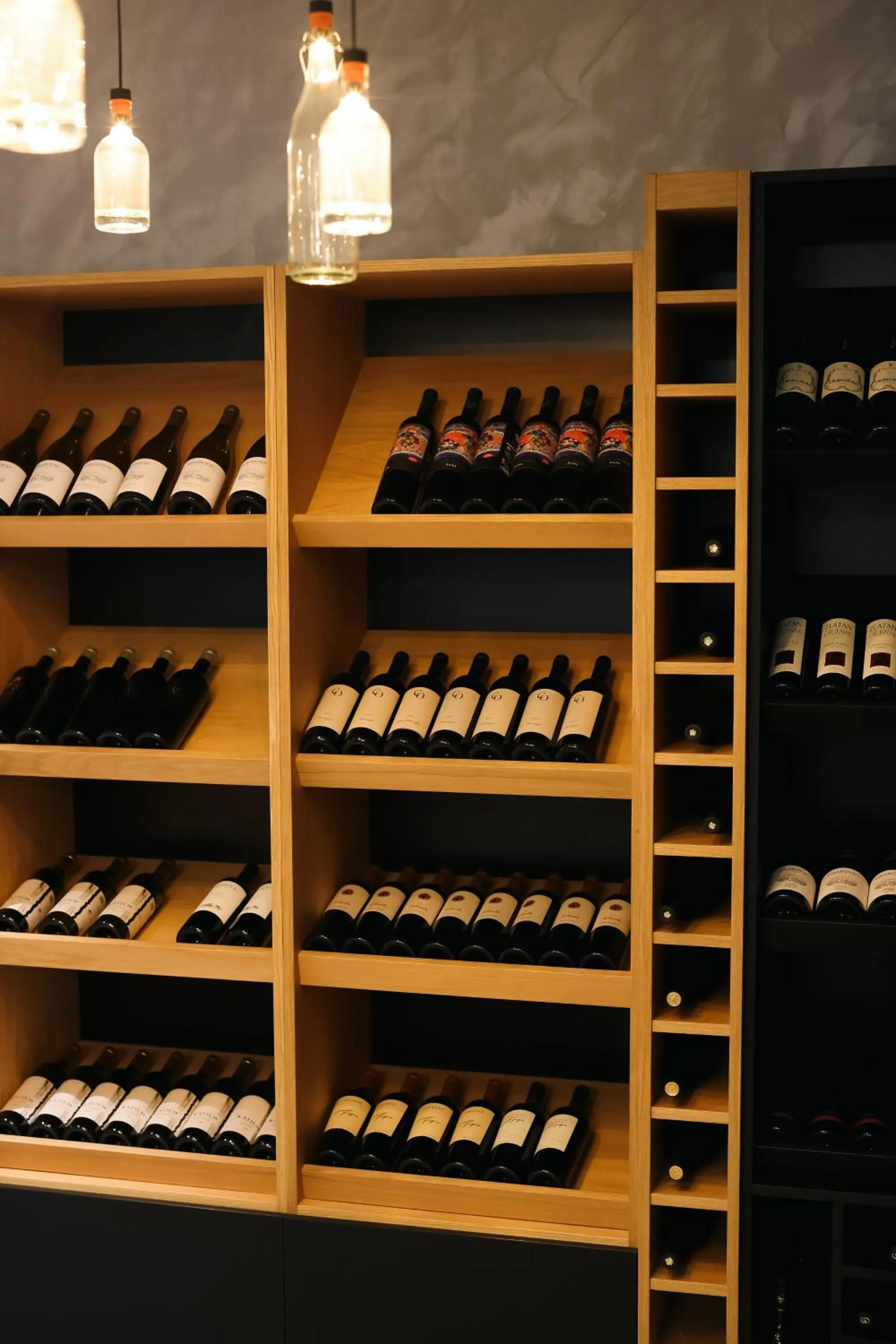 On-site shops in Boutique Hotel Mirjam