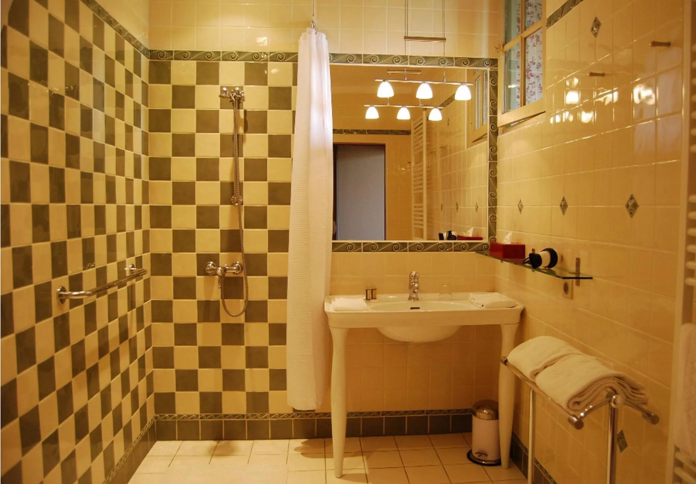 Bathroom in Chateau des Arpentis