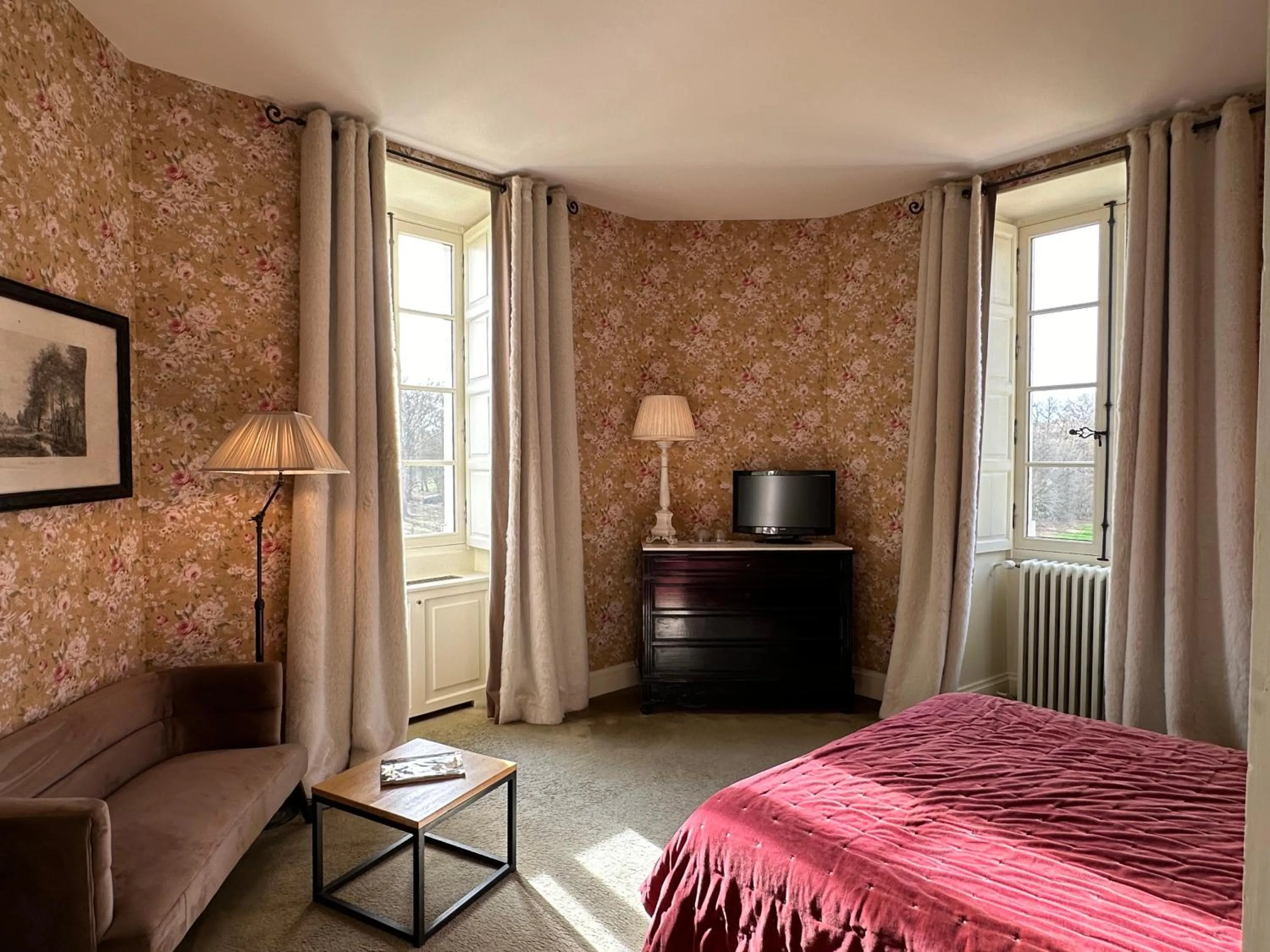 Bed in Chateau des Arpentis