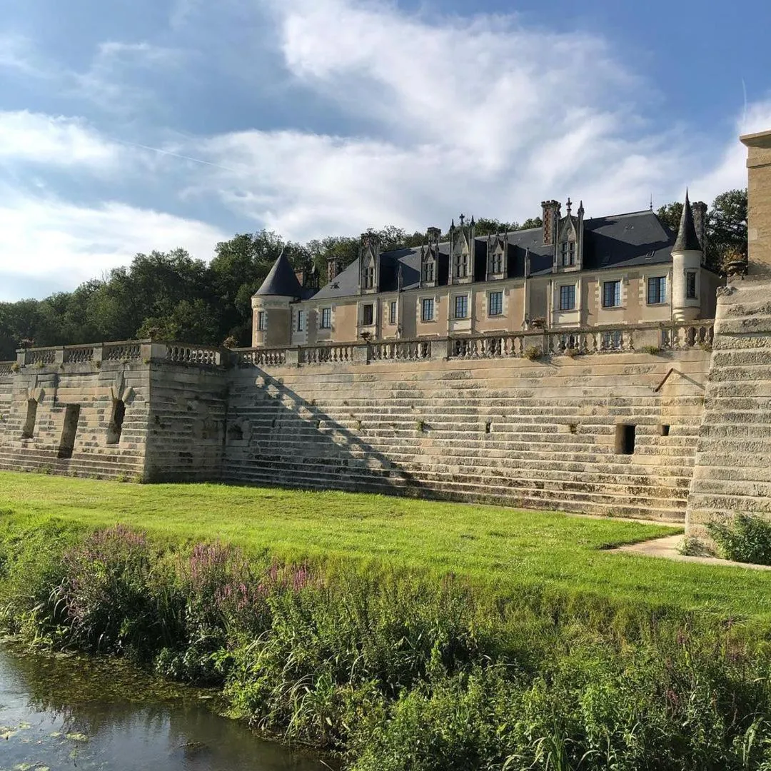 Property building in Chateau des Arpentis