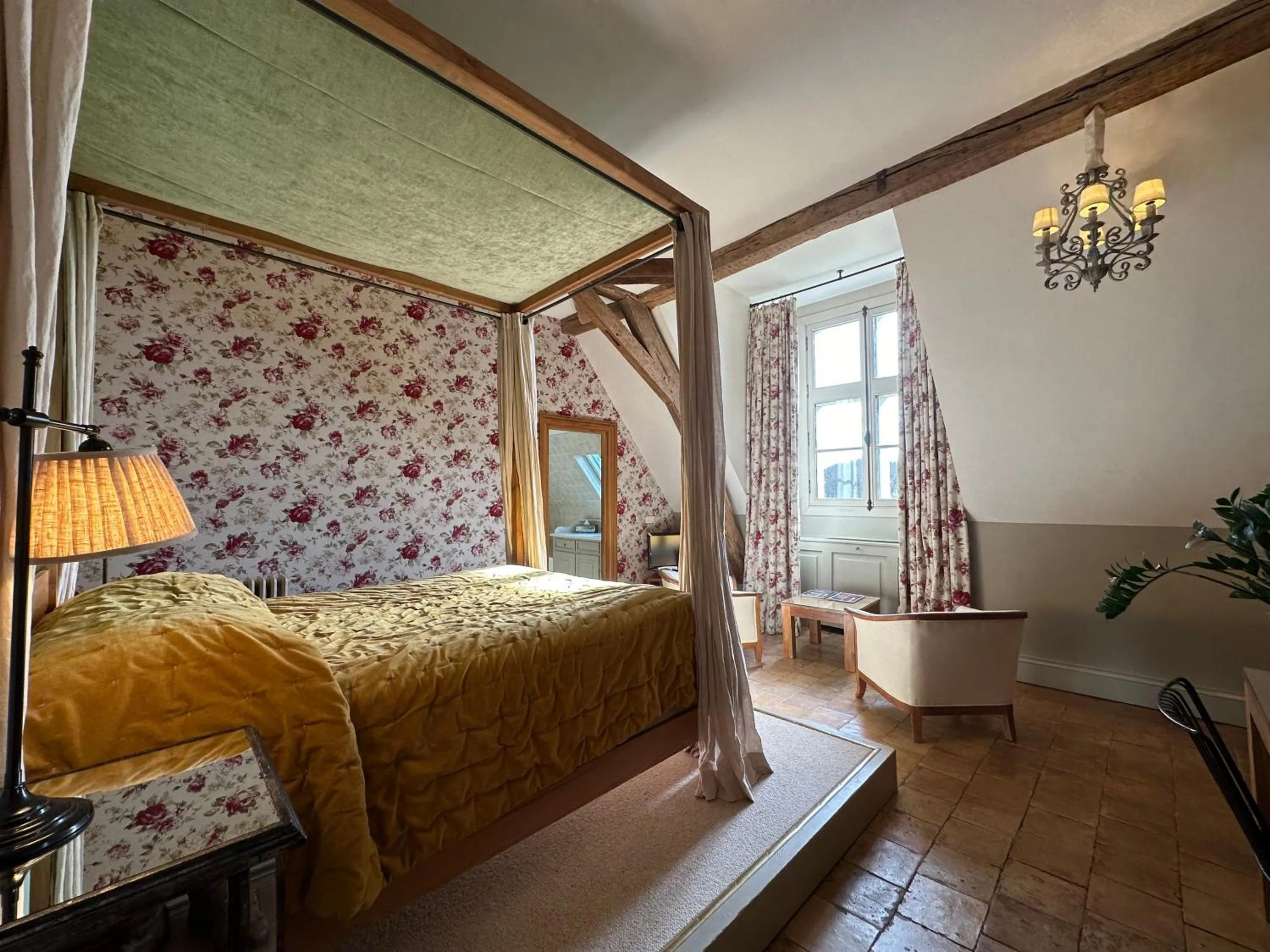 Bed in Chateau des Arpentis